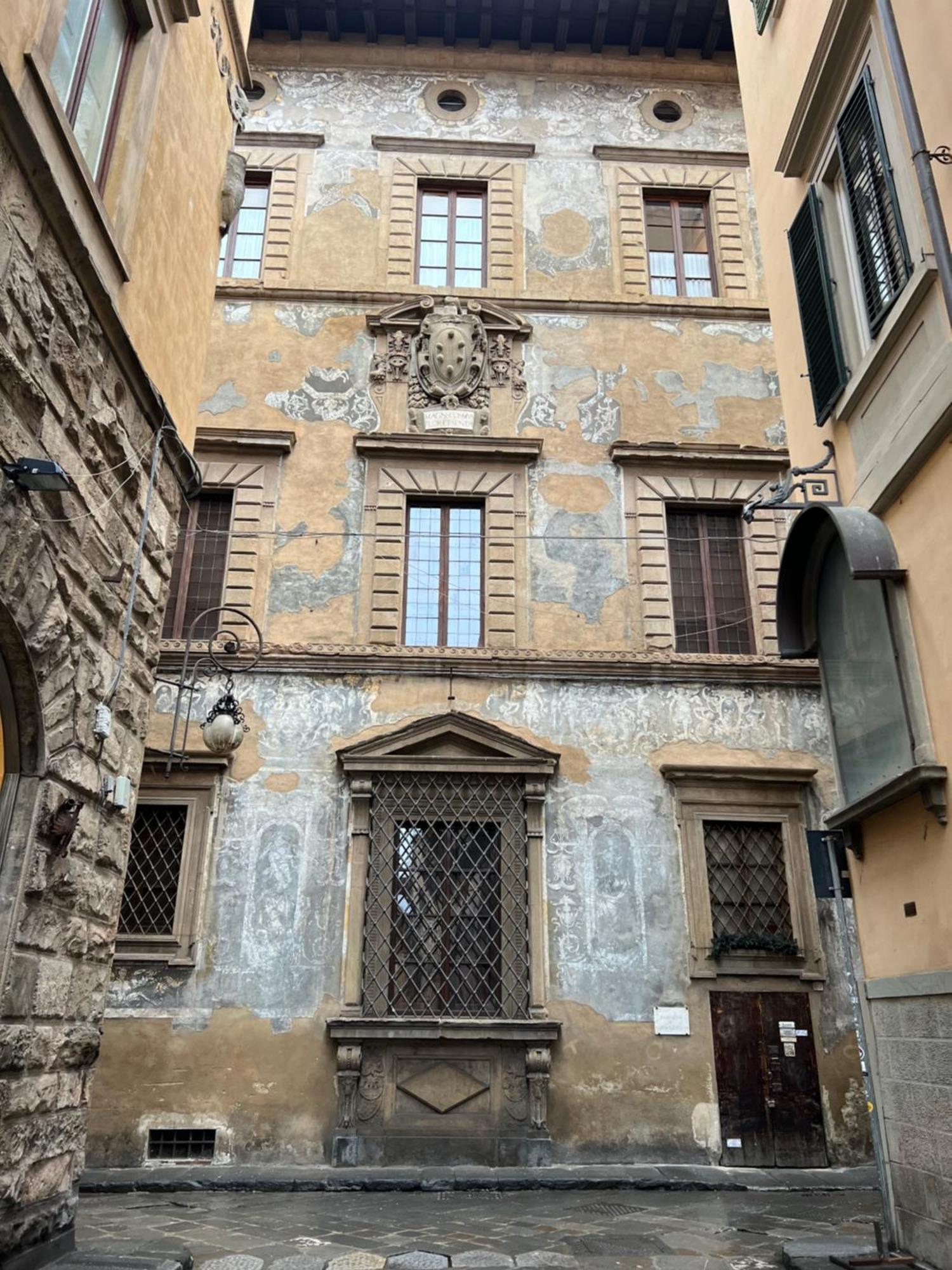 Apartment Charming Penthouse Near Duomo *