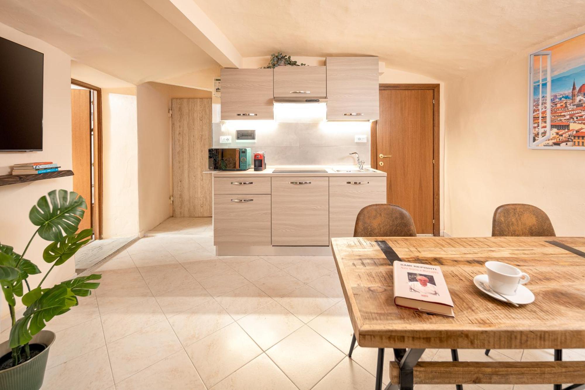 Condotta House Apartment *