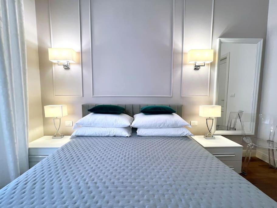 Charming Penthouse Near Duomo Apartment Florence