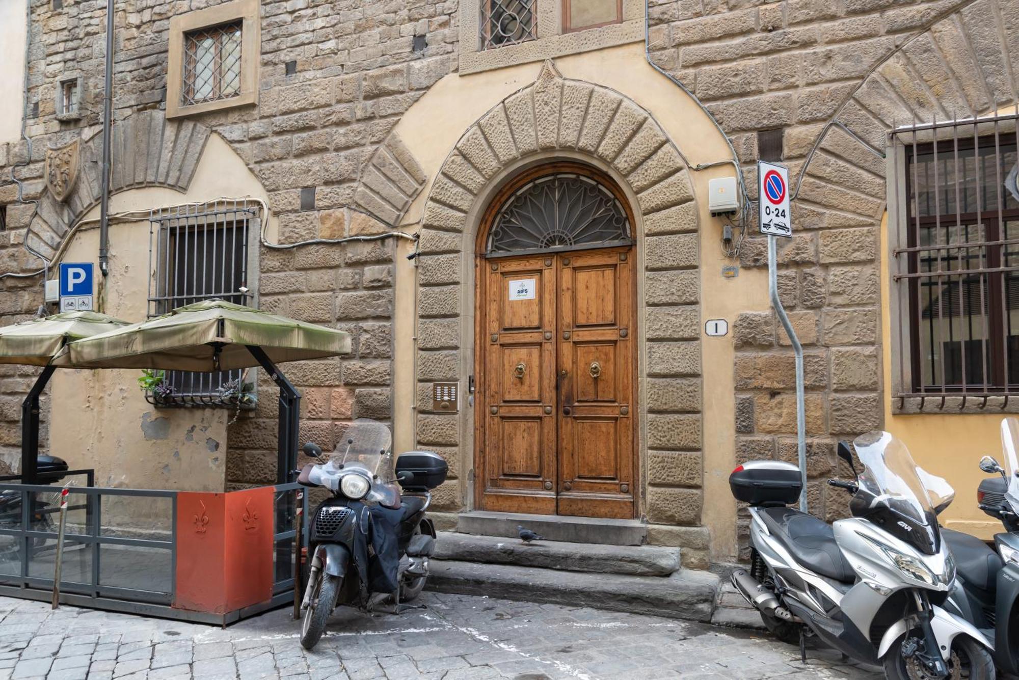 Amazing In Santa Croce Florence