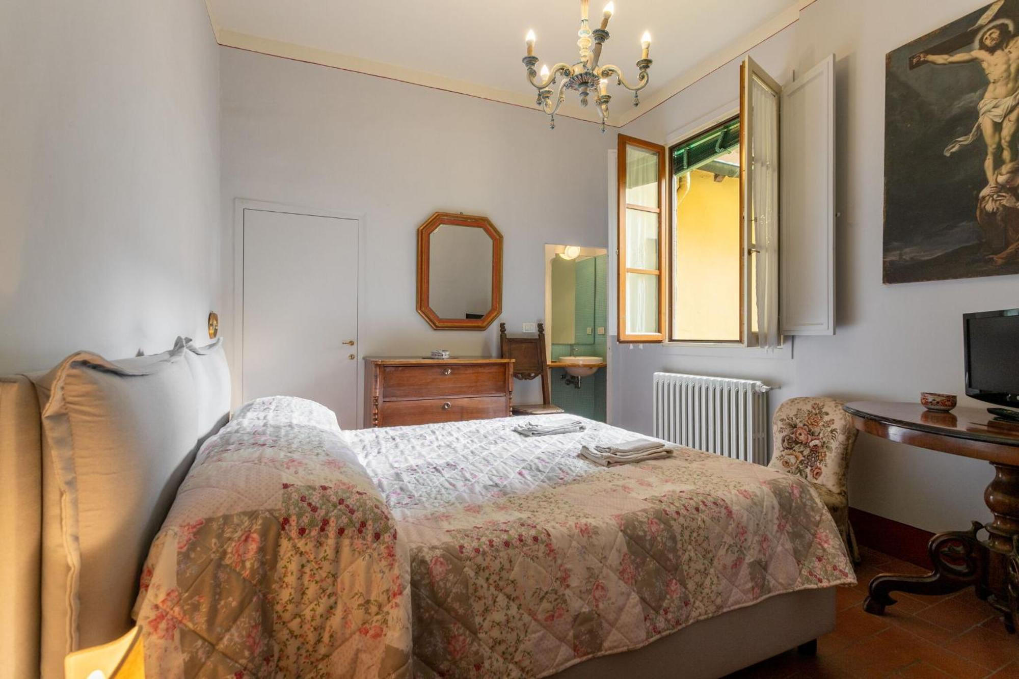 Appartamento Santa Croce Dante's View With Terrace By Halldis Firenze