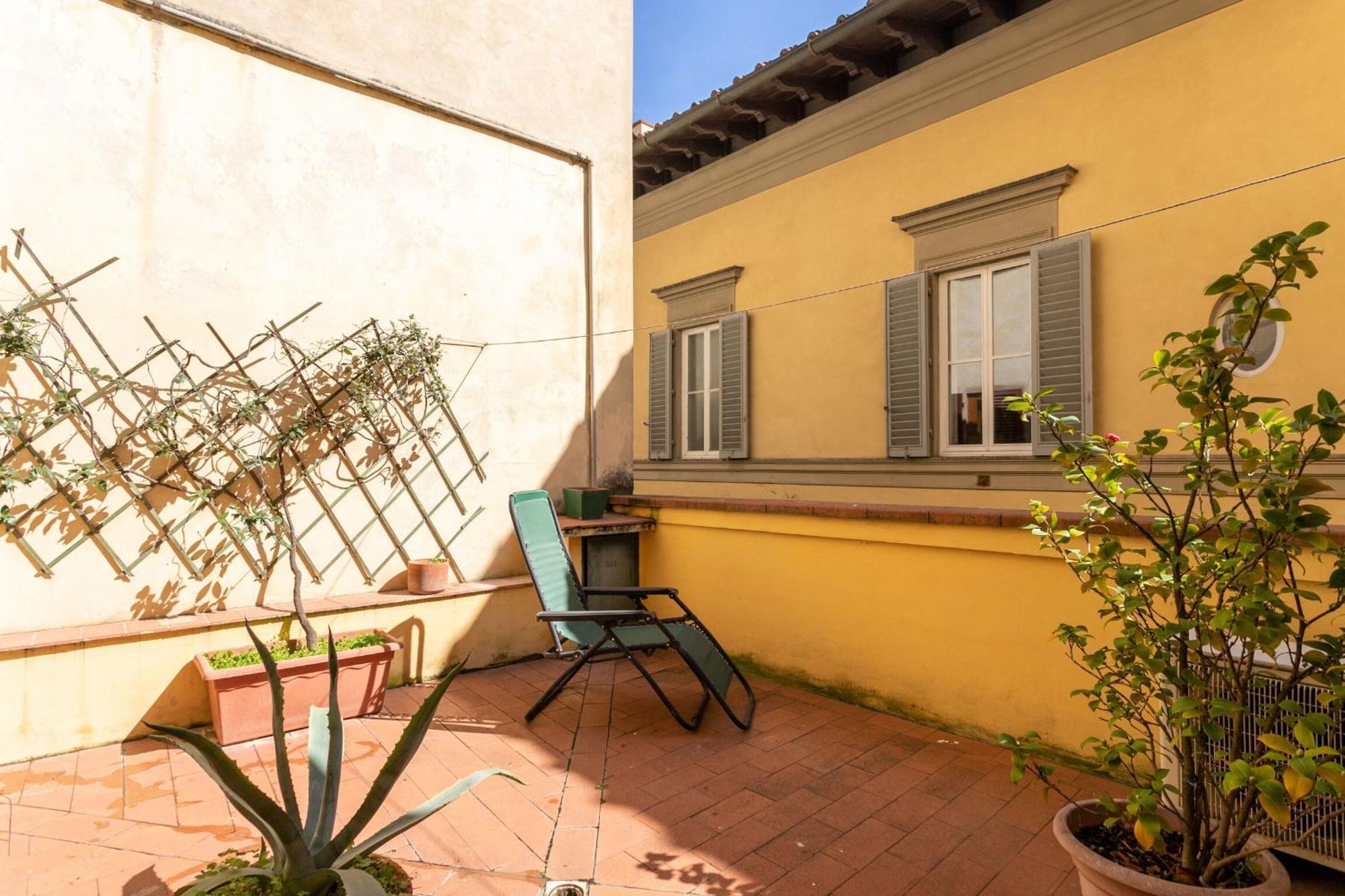 Appartamento Santa Croce Dante's View With Terrace By Halldis *