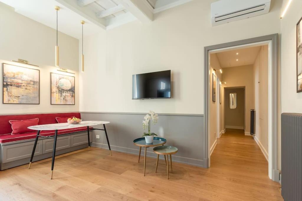 Design In Apartment *