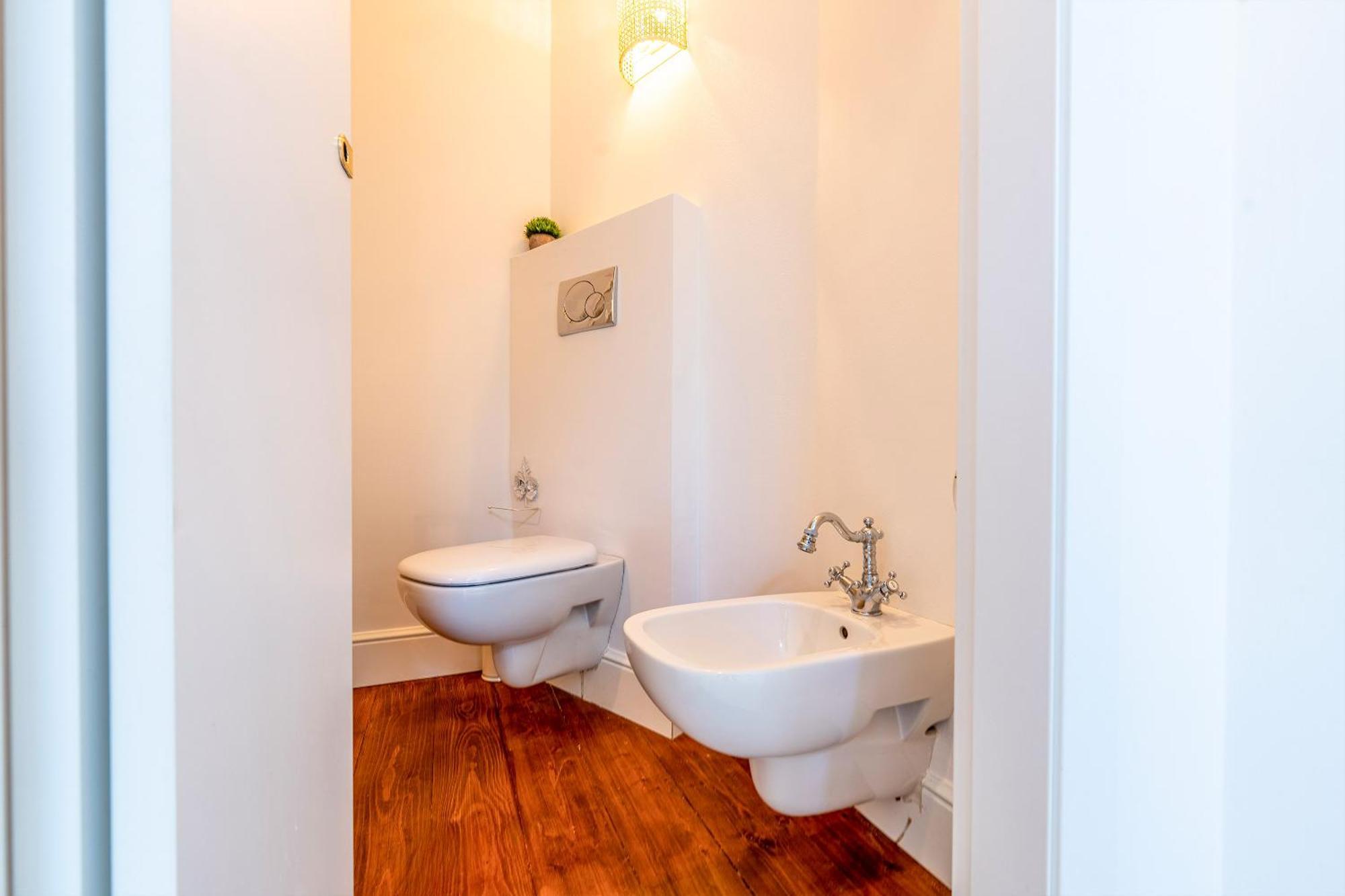 Genteel Scarlatti Apartment *