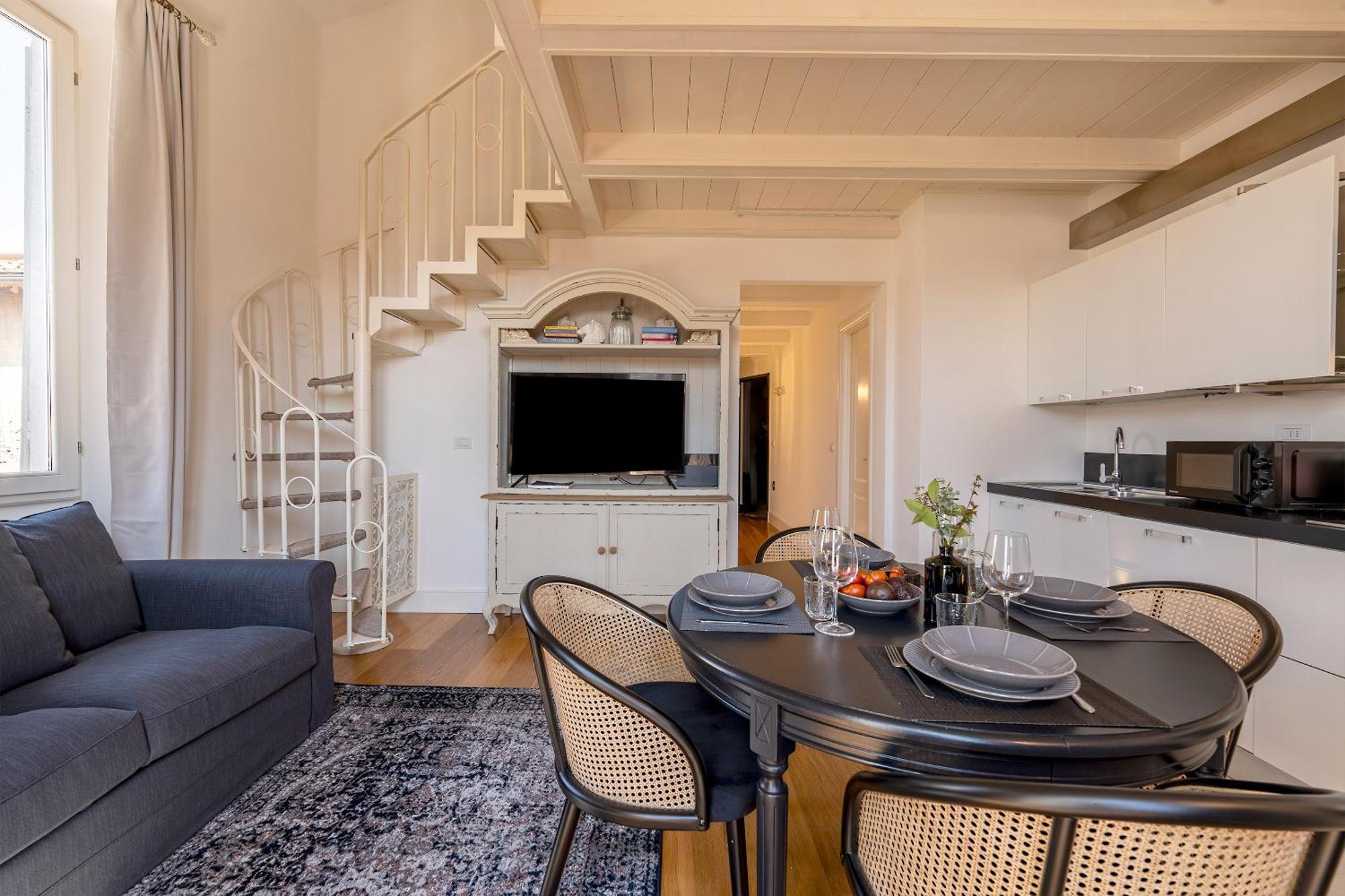 Apartment Genteel Scarlatti