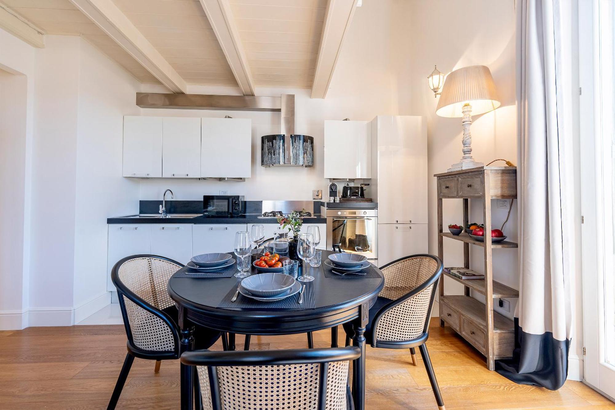 Genteel Scarlatti Apartment