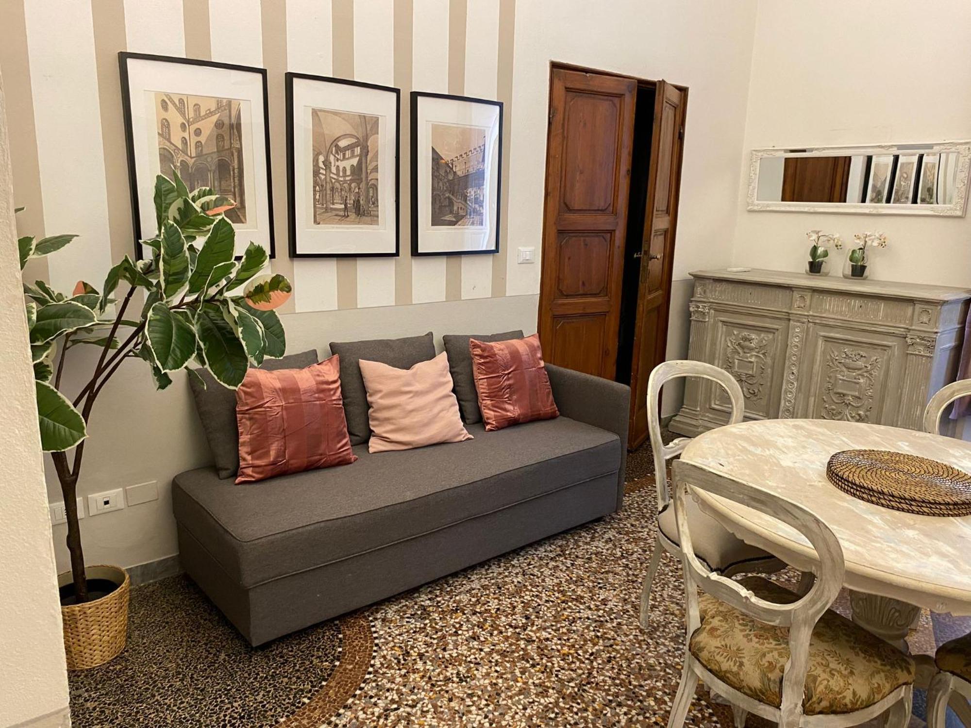 Apartment Proconsolo 9s Florence