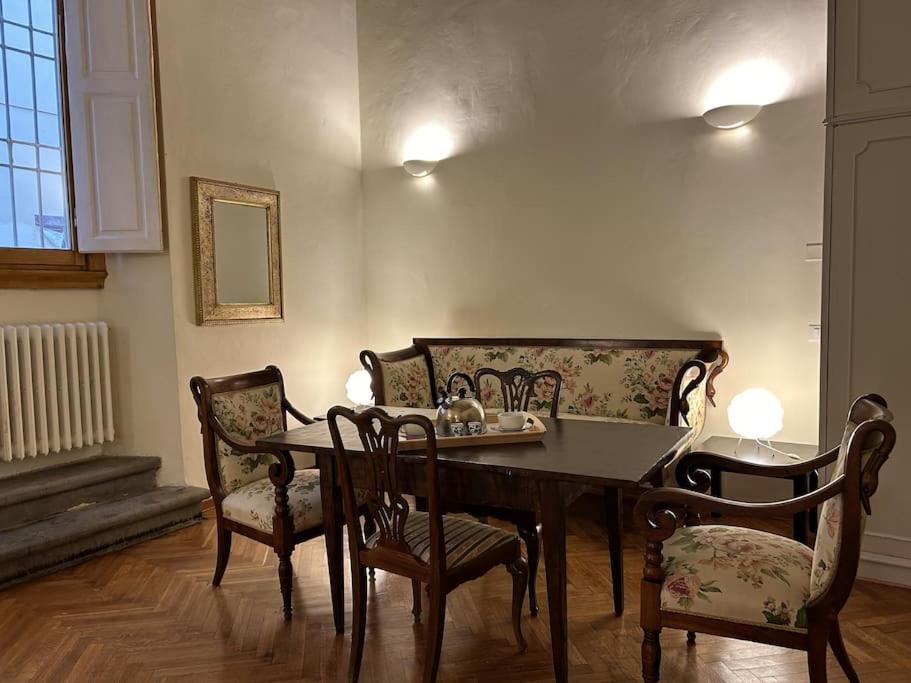 Residenza Storica In Palazzo Bruciato Apartment