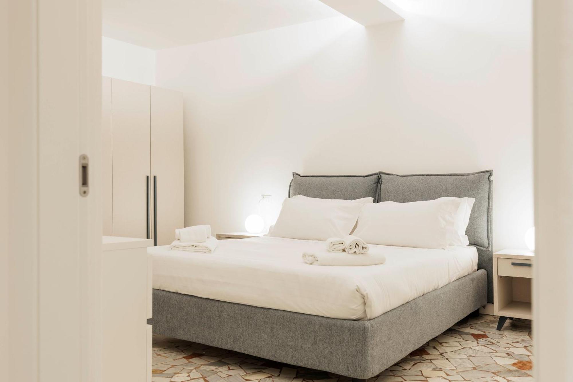 Giordano Luxury * Florence