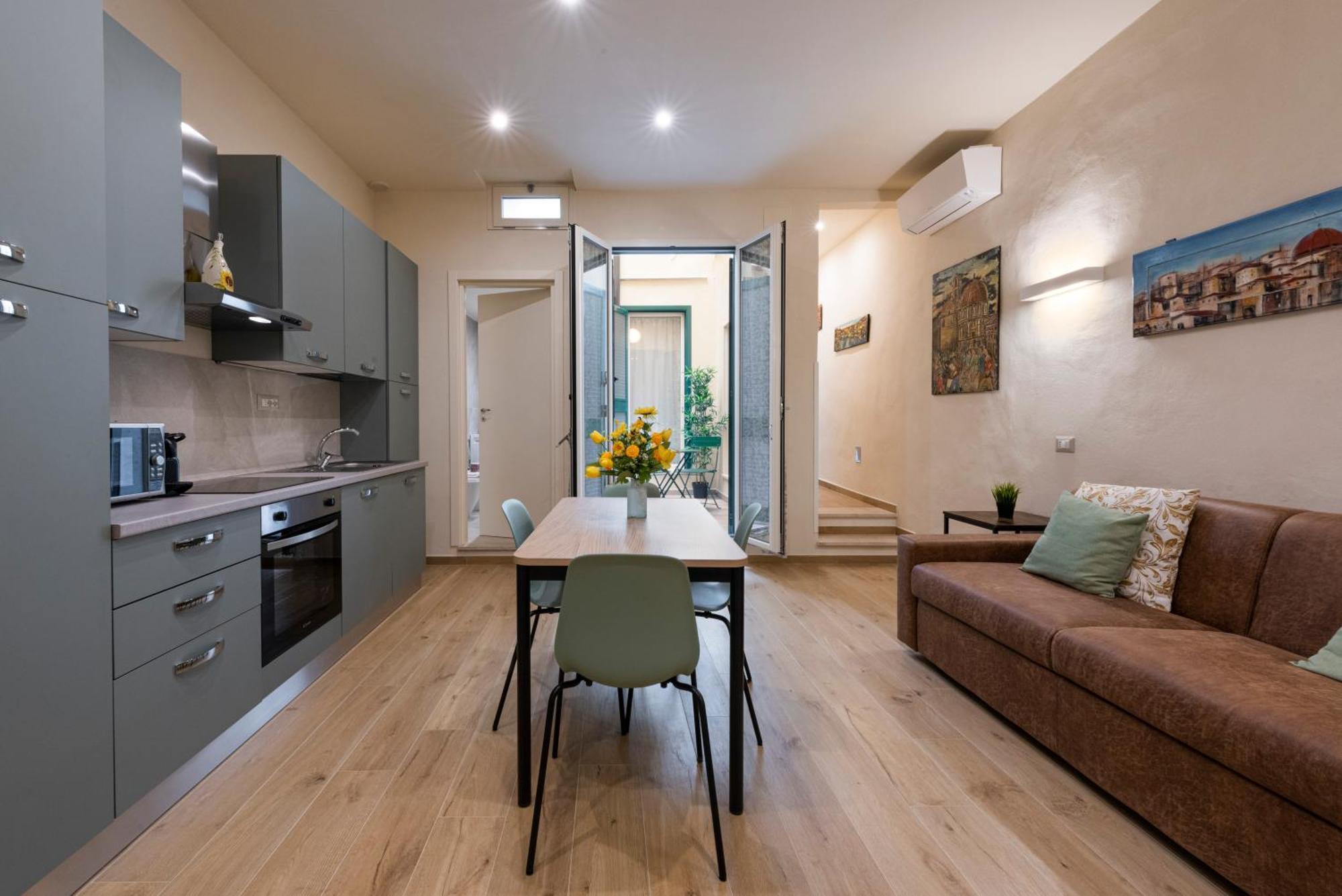 Apartment Mercato Contemporary By Mmega