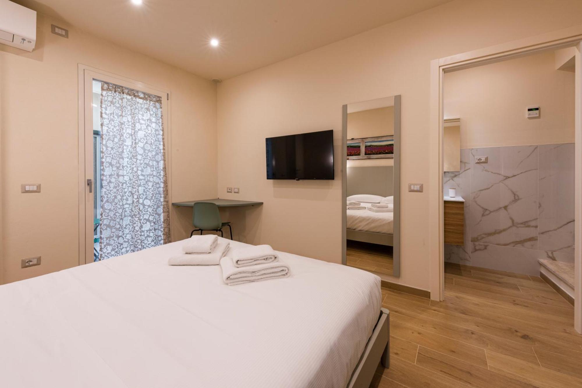 Mercato Contemporary By Mmega Apartment *