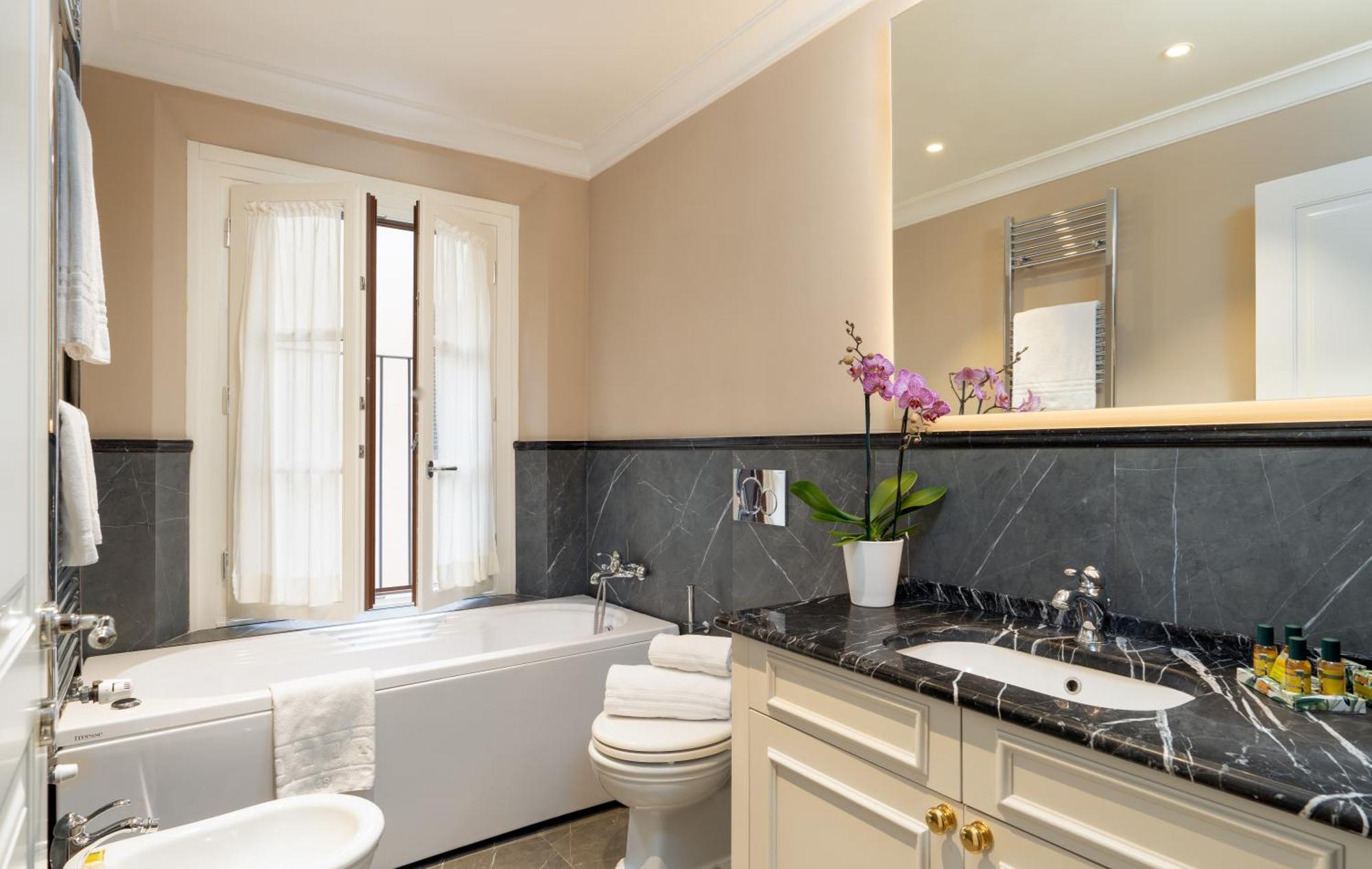 Pazzi Penthouse Luxury In By Palazzo Vitali Apartment Florence