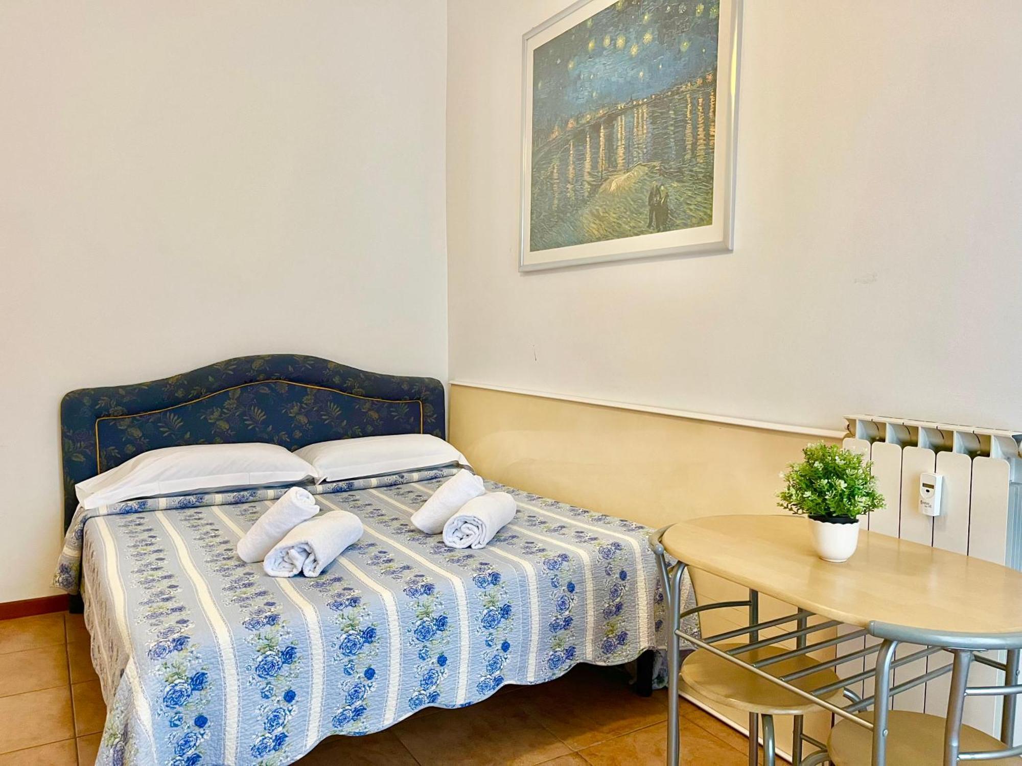 Florentine Apartment *