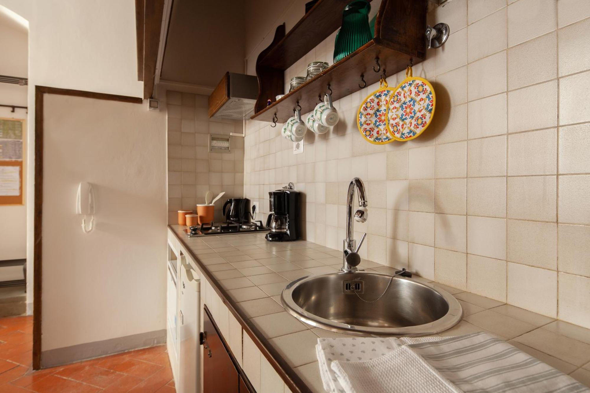 Aurora's, Renaissance Suite, Historic Apartment, Pivot Location, Few Walks From All, Ac Bedroom * Florence