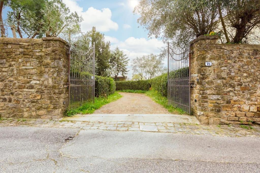 Apartment Il Portico Sui Colli Giardino Privato E Posto Auto Florence