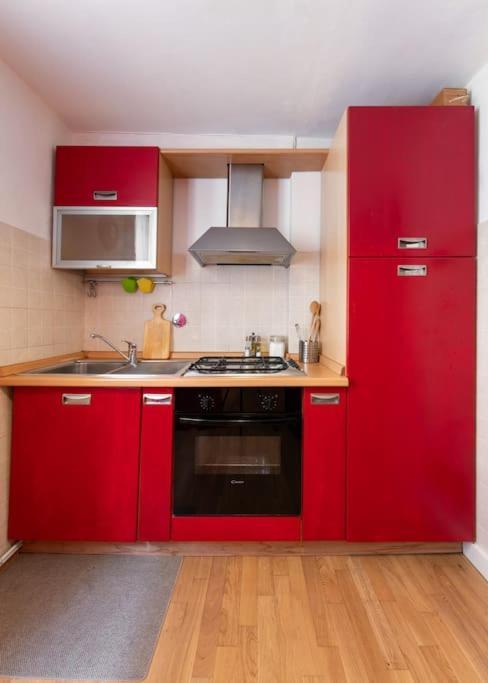 Keys Of Italy - Mercato 20 - Modern 1 Bedroom Nearby Mercato Apartment *