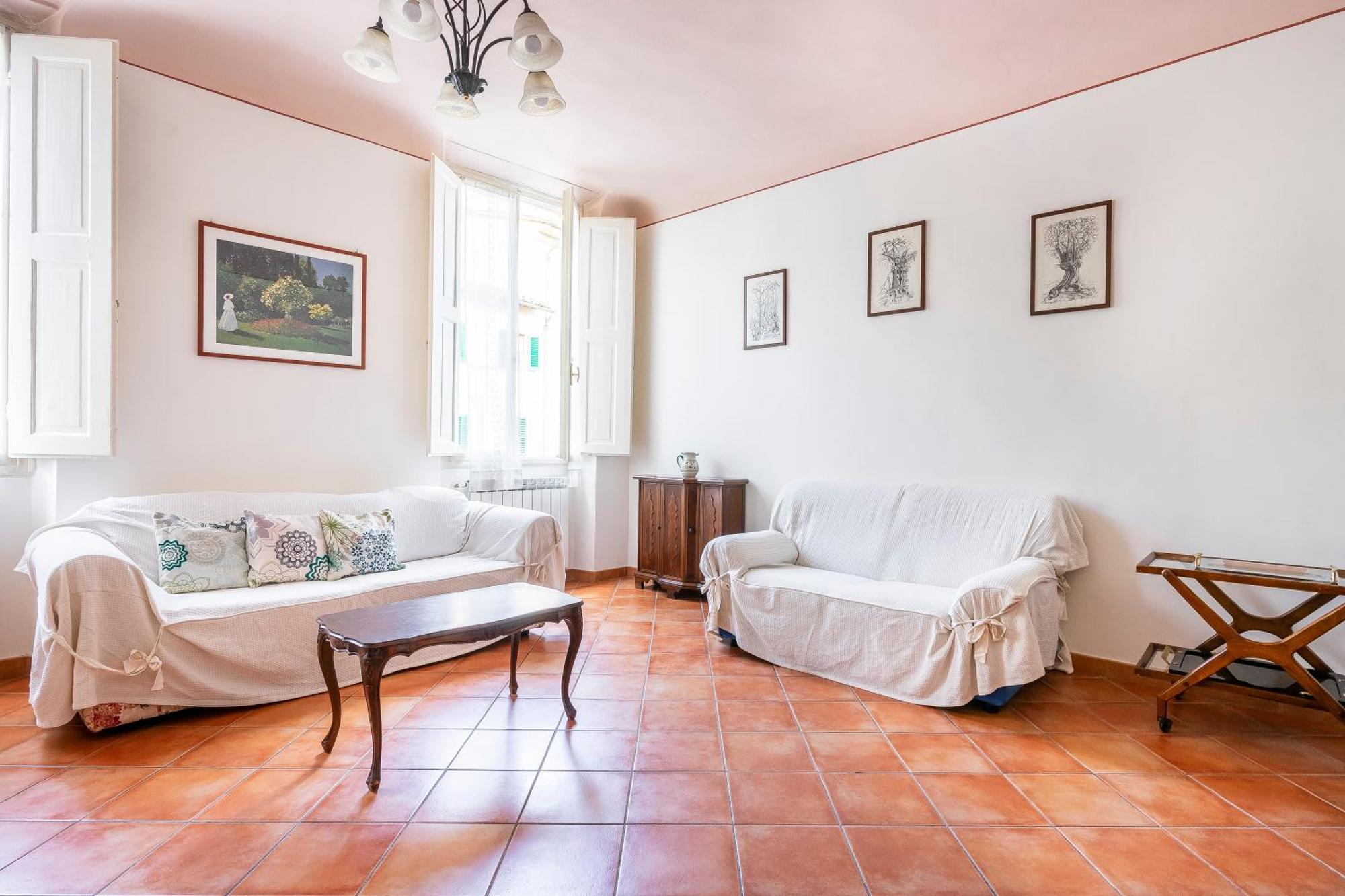 Piattellina 8 * Firenze