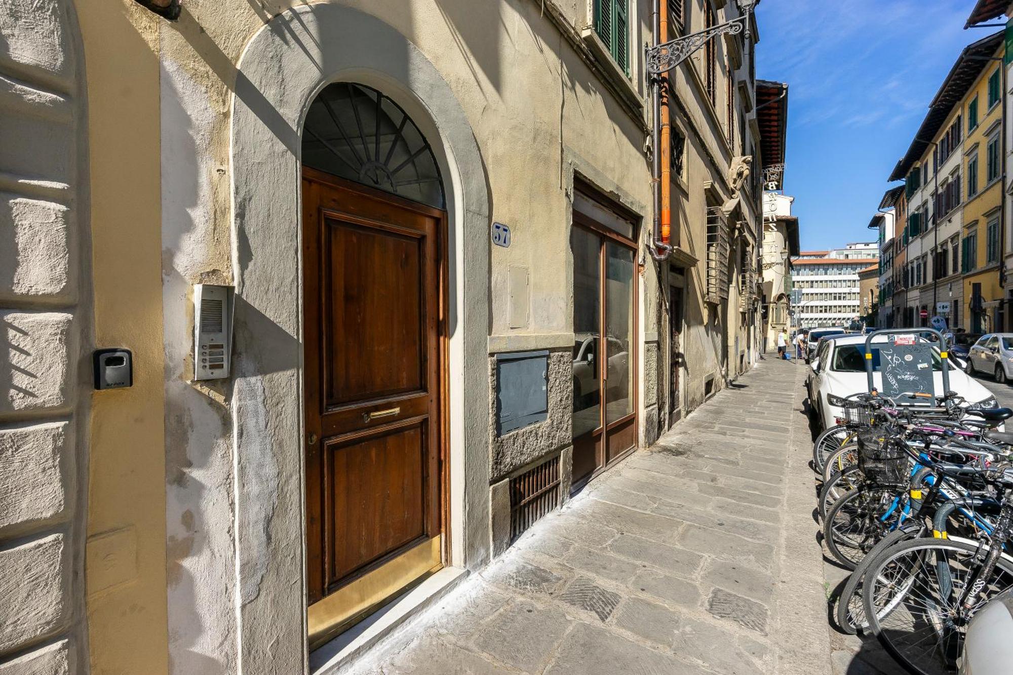 Apartment Ruote For Three Florence