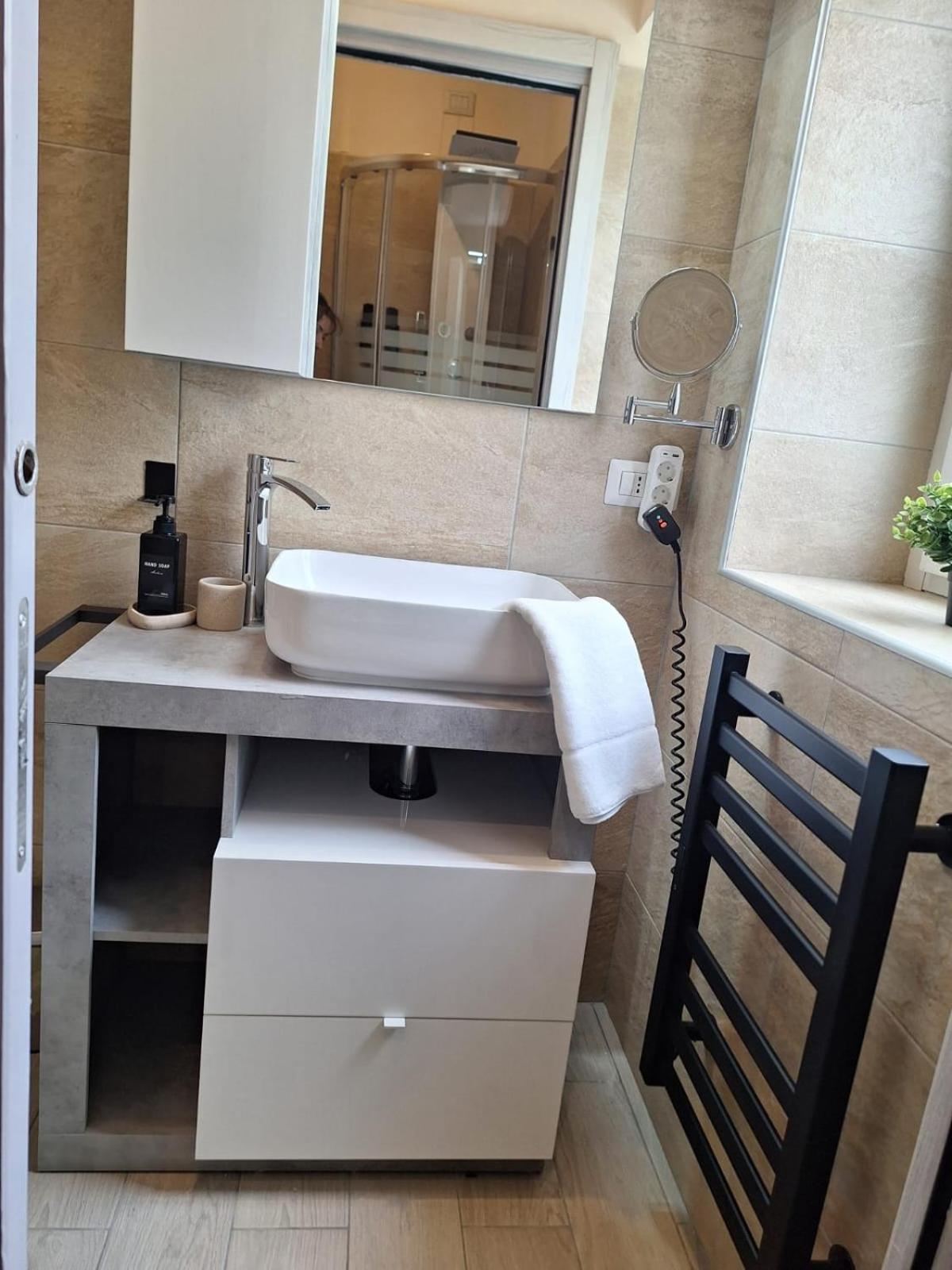 Exclusive Loft Degli Artisti Florence
