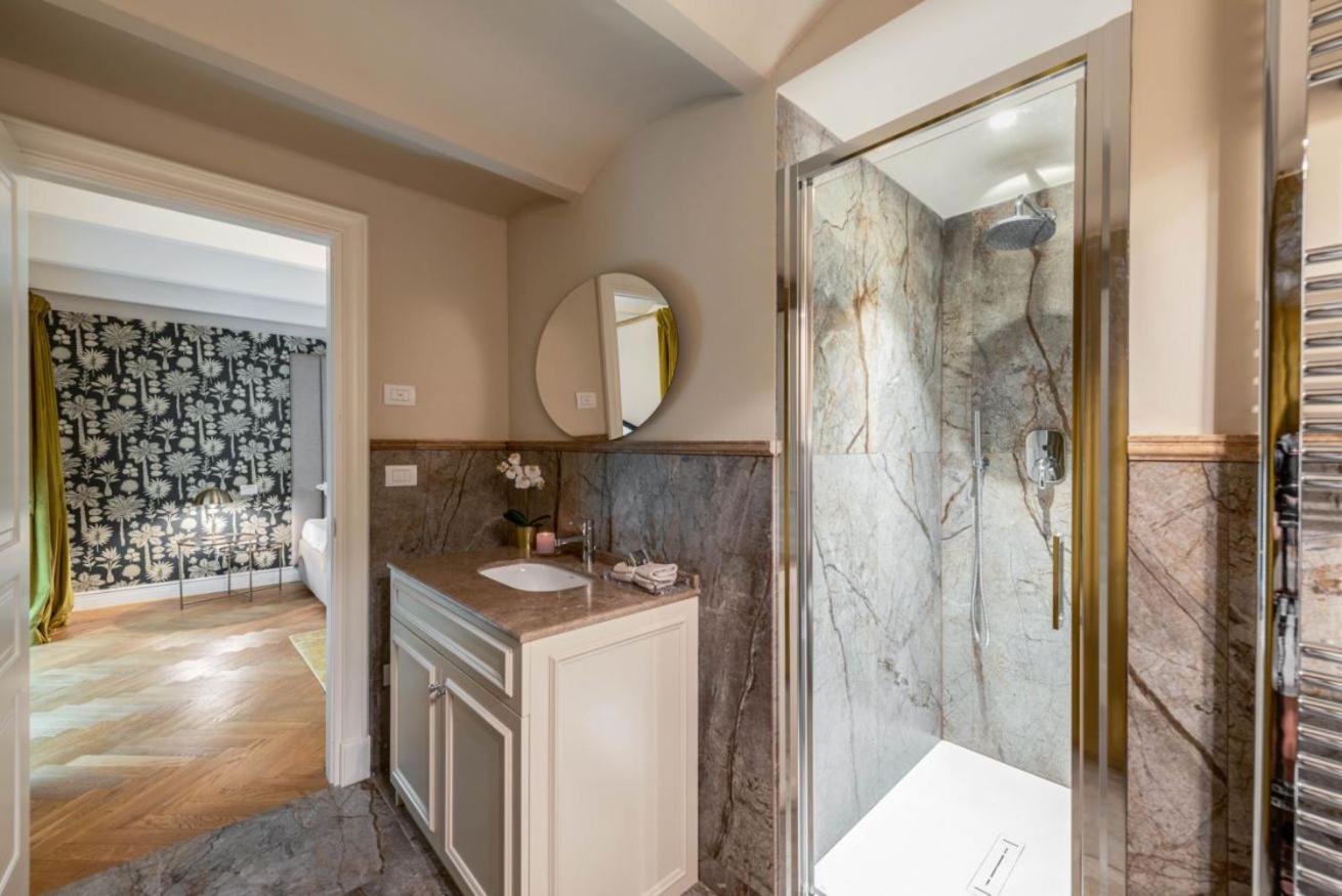 Apartment Palazzo Pazzi Vitali Luxury In *