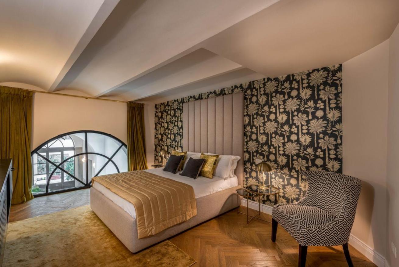 Apartment Palazzo Pazzi Vitali Luxury In Florence