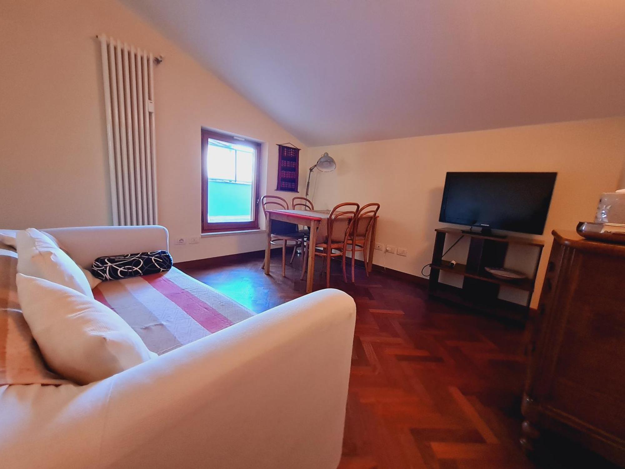 Mansarda Luminosa E Confortevole Firenze