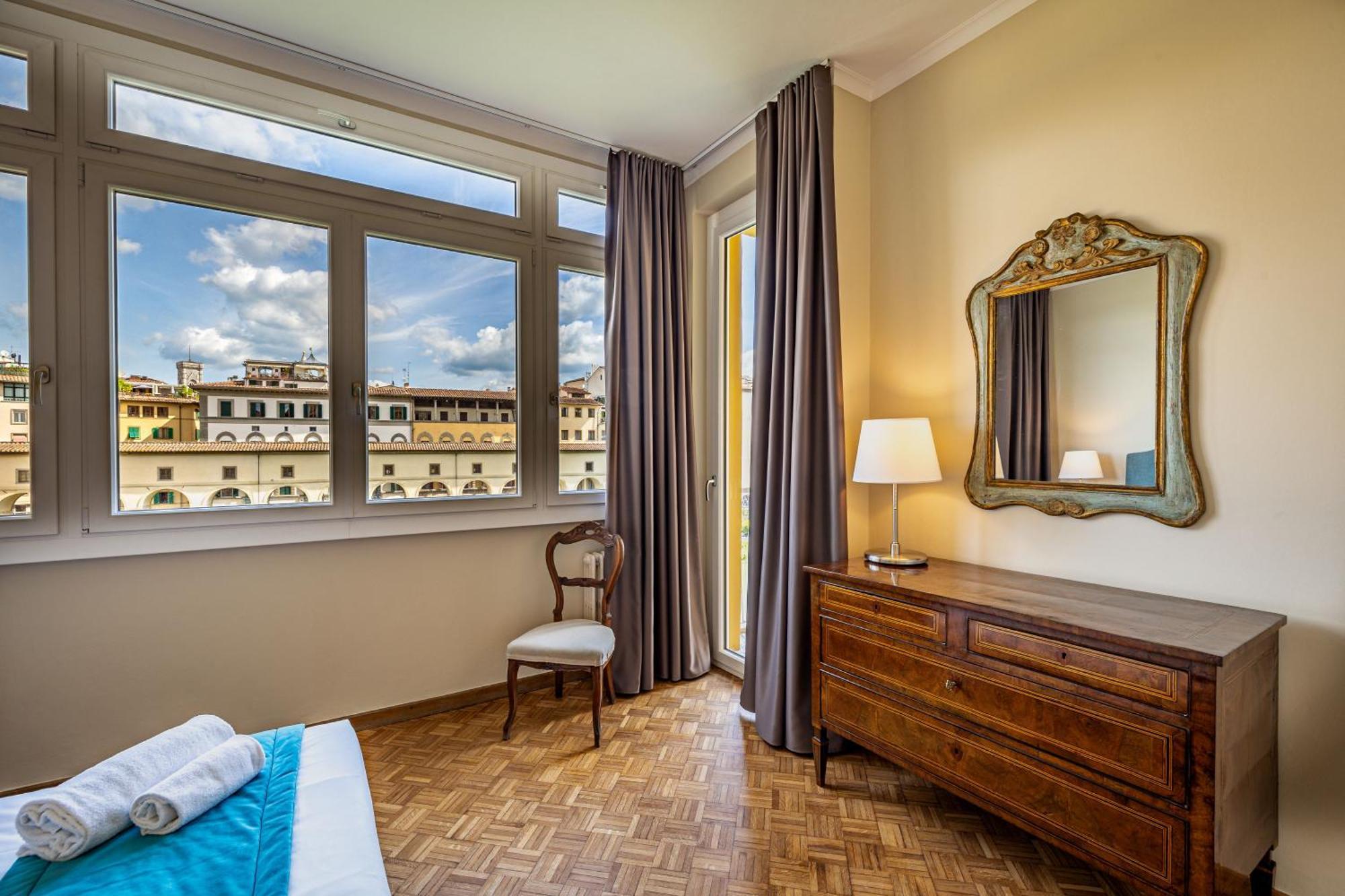 Yd Balcony On Pontevecchio View Florence
