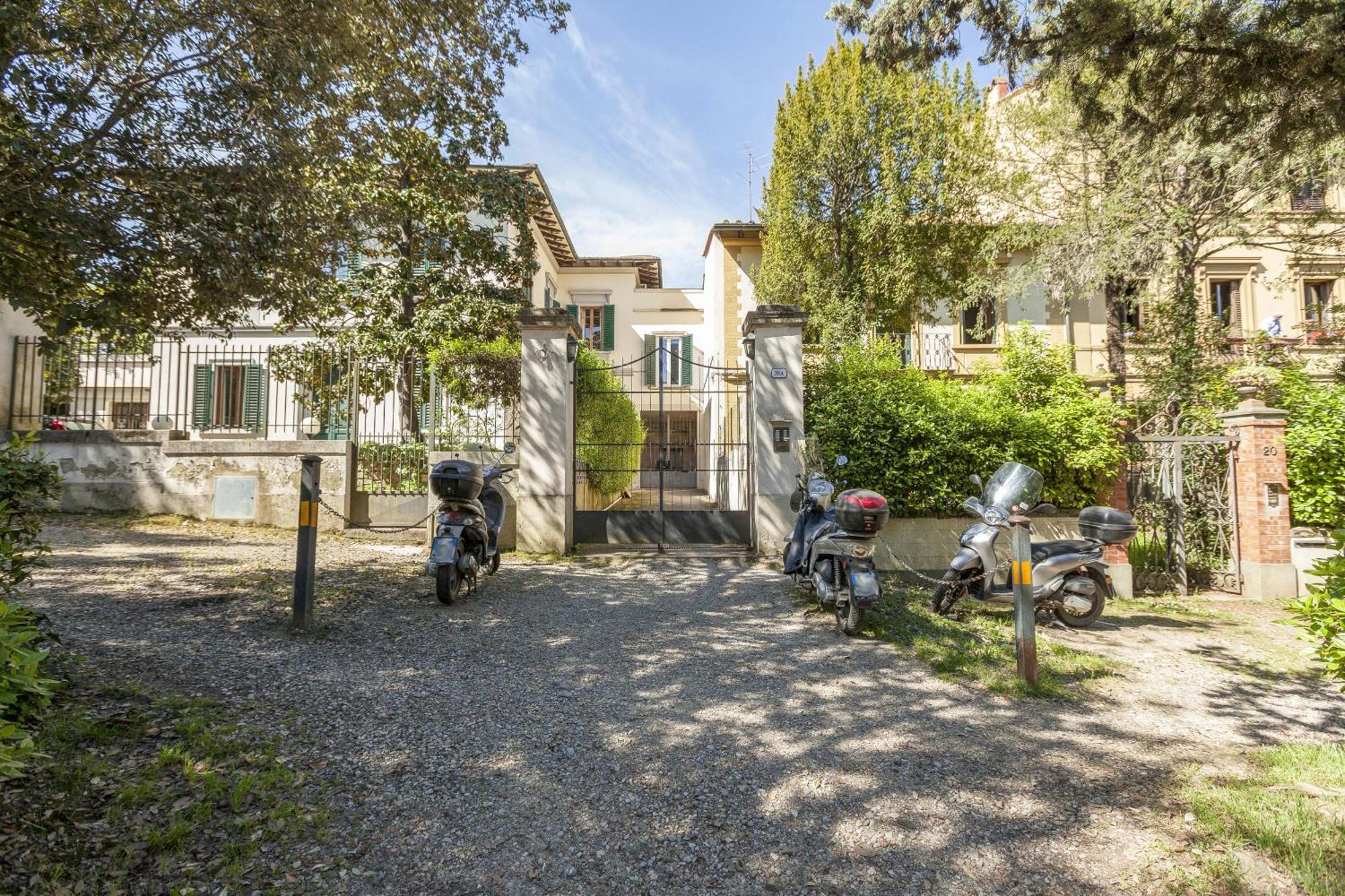 Poggio Imperiale By Mamo Florence