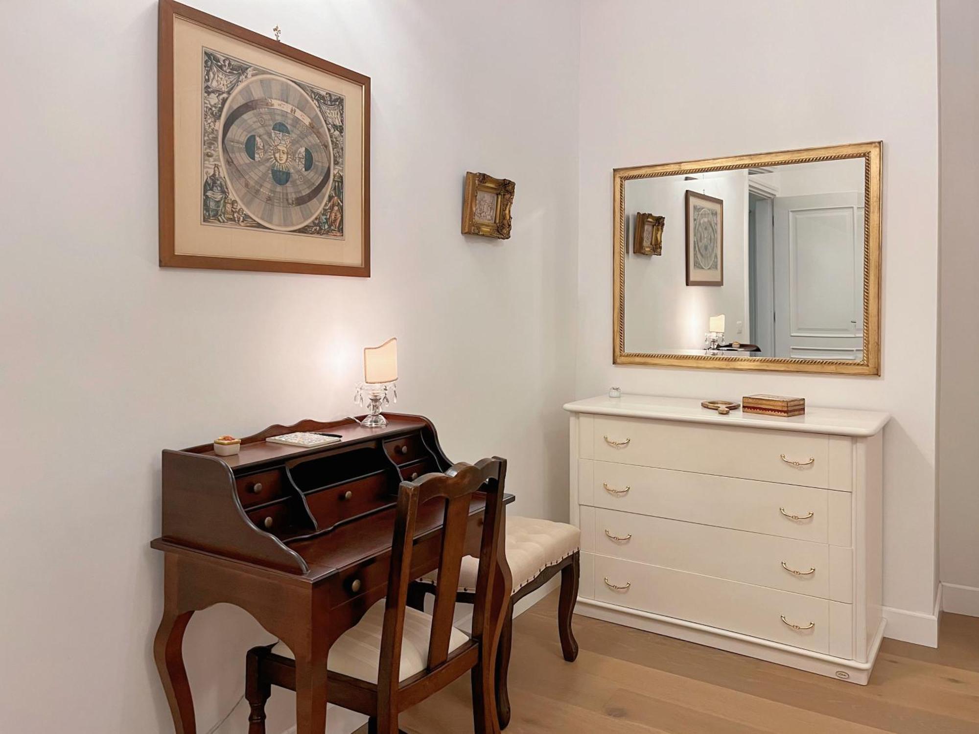 Apartment Luxury Art In Florence