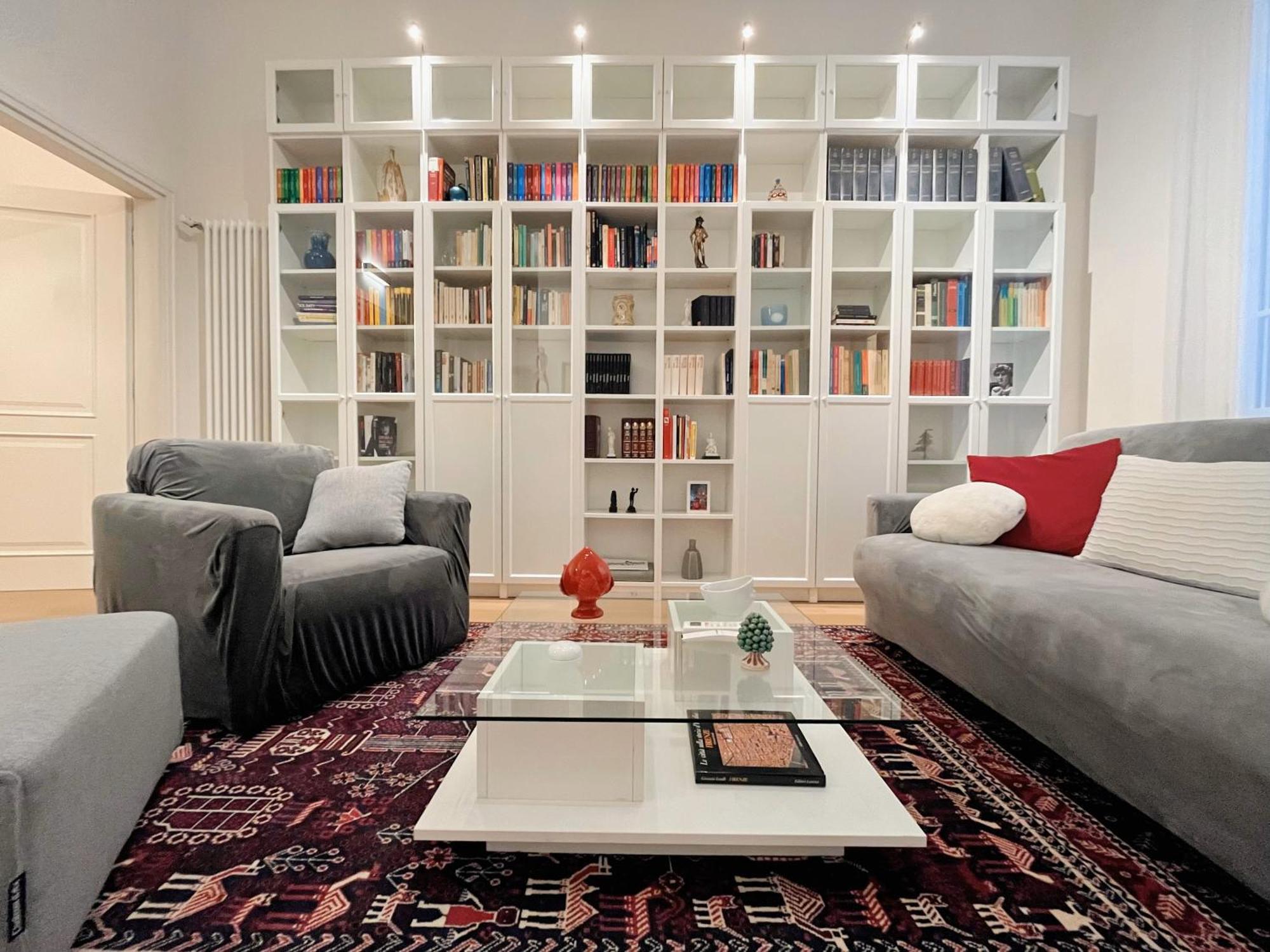 Luxury Art In Apartment *