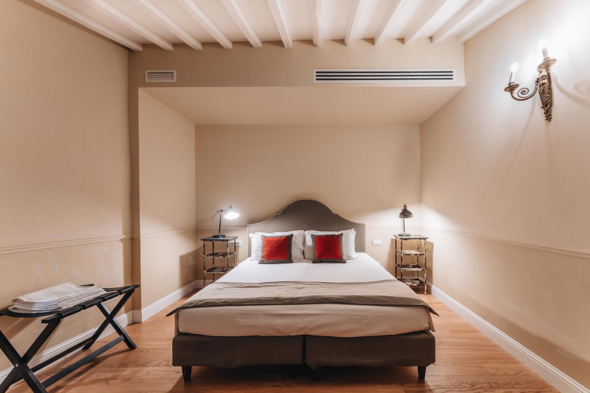 Apartment La Croce D'oro Santa Croce Florence