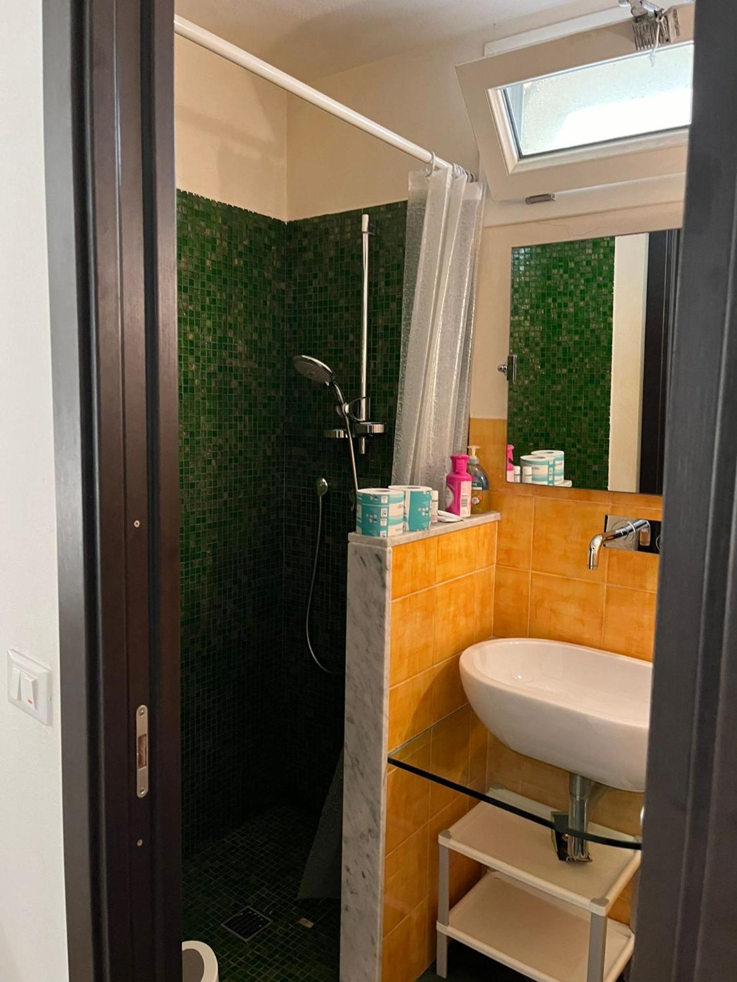 Exquisite 2br Nearby Borgo San Frediano Apartment Florence