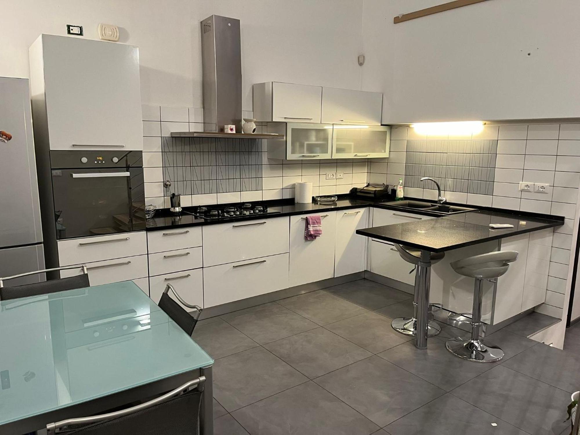 Apartment Exquisite 2br Nearby Borgo San Frediano Florence