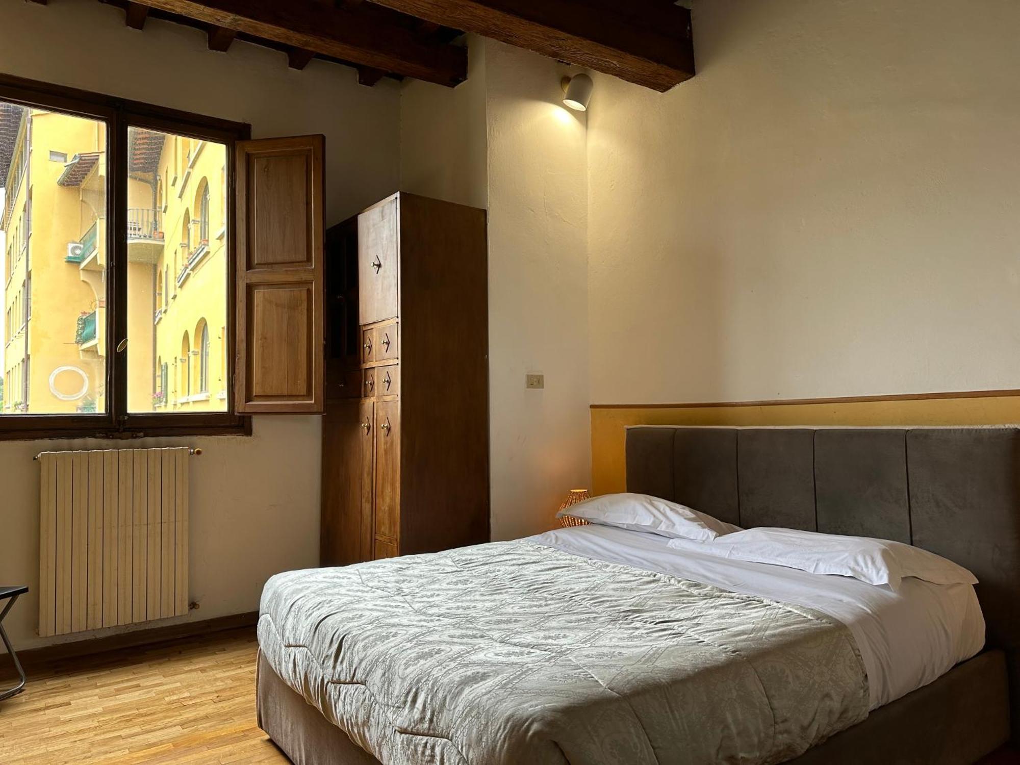 Apartment Ponte Vecchio Tower