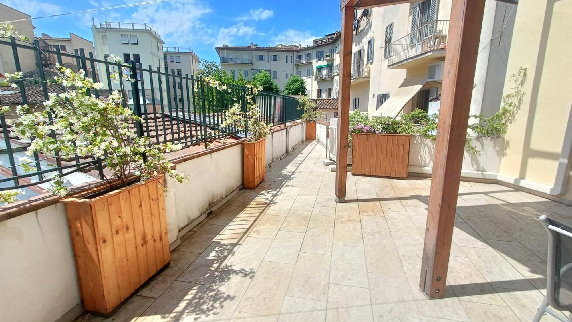 Tuscan Sun Apartment Florence
