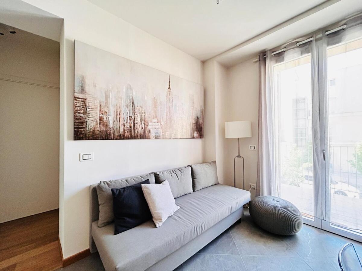 Homeby, Terrace Francesca Florence