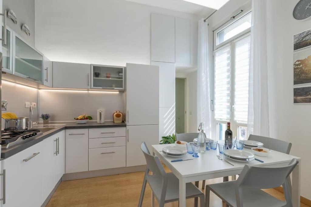 Ammirato Duplex In *