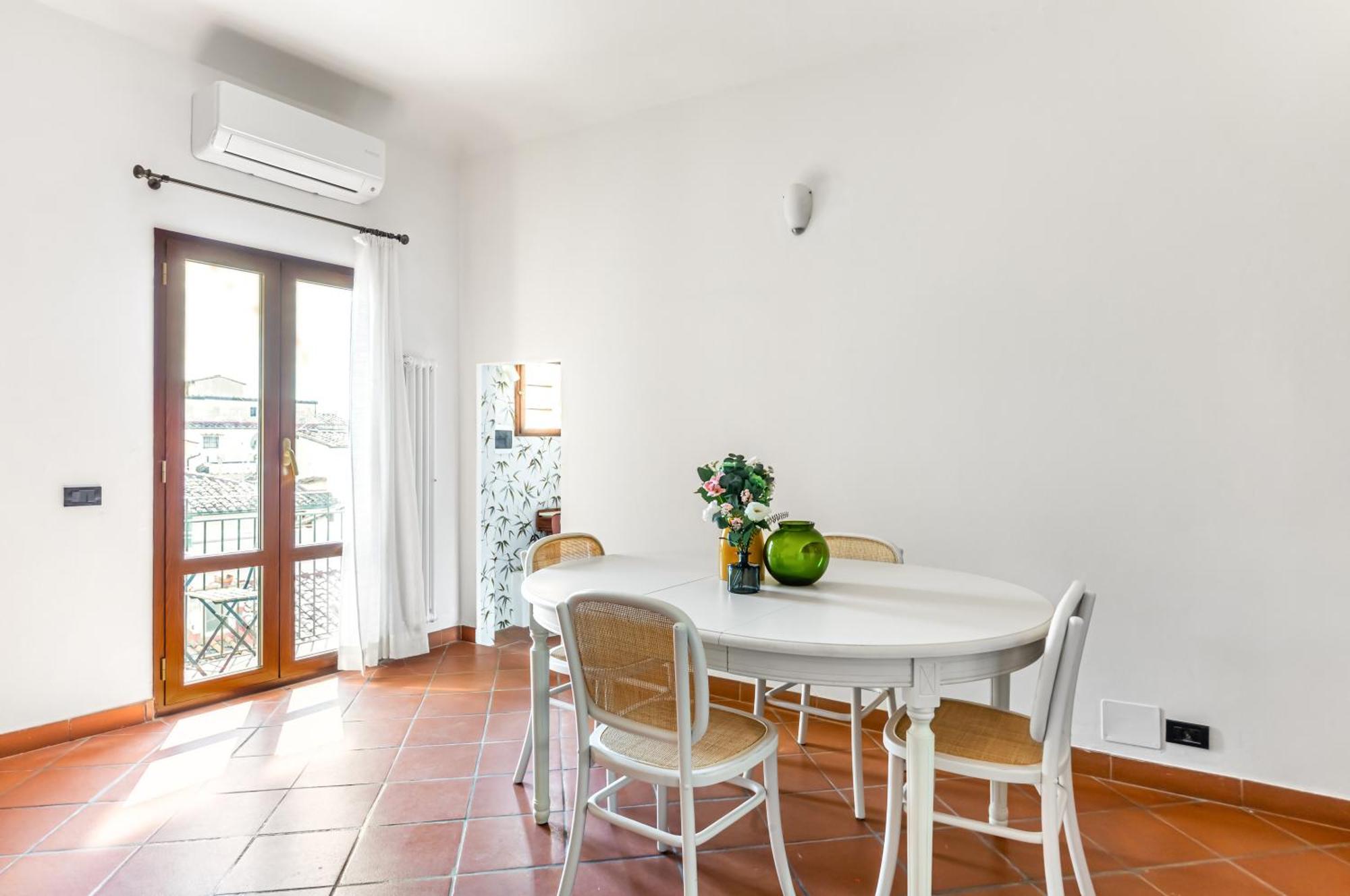 Apartment Sant'ambrogio Gem - Chic Nest