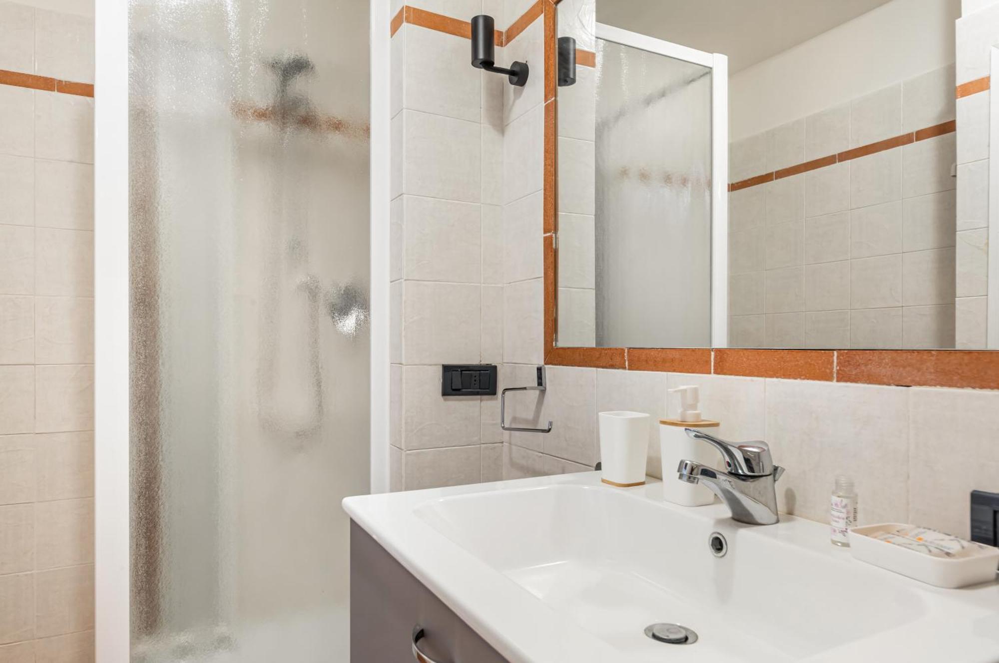 Sant'ambrogio Gem - Chic Nest Apartment