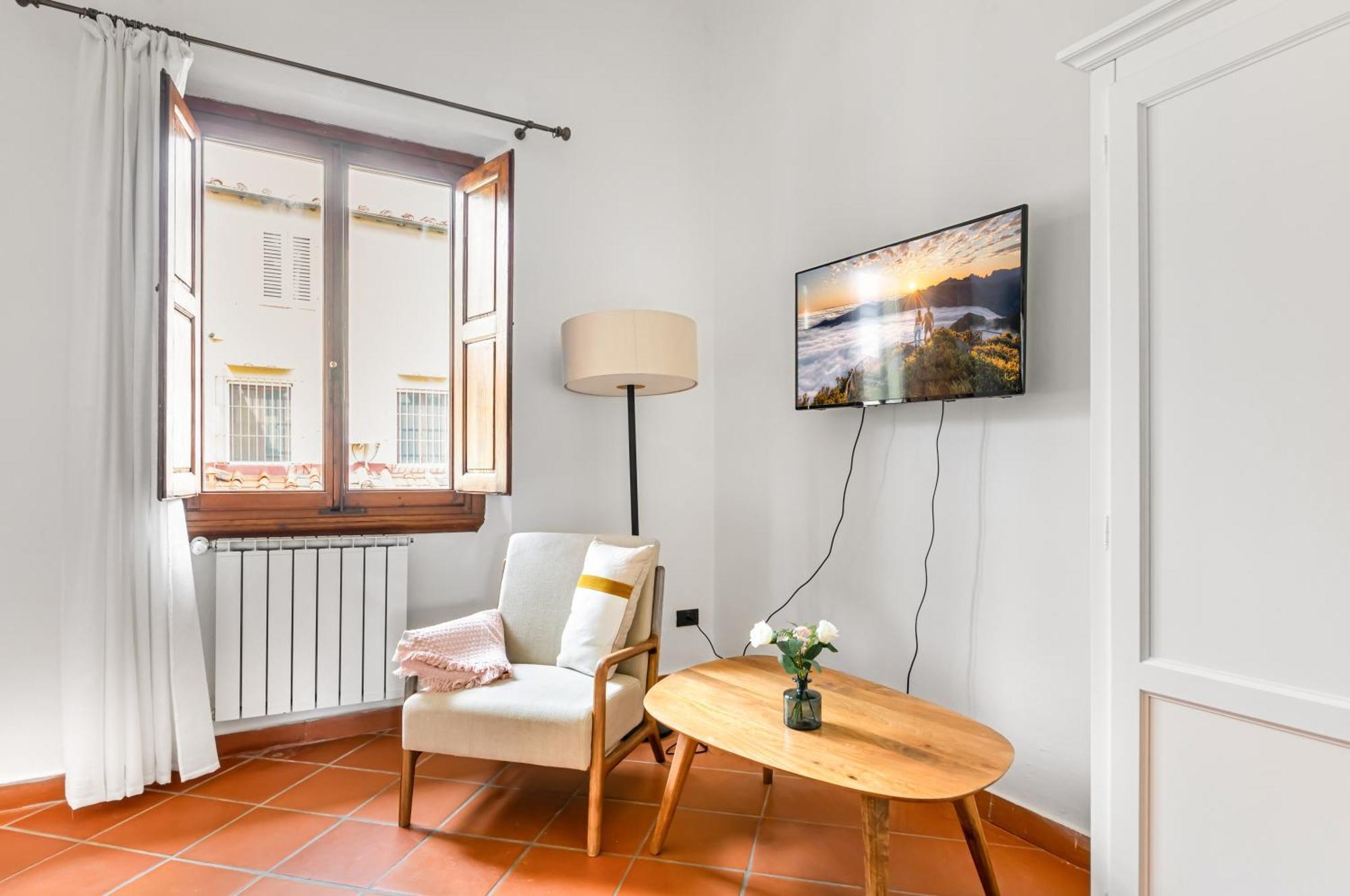 Apartment Sant'ambrogio Gem - Chic Nest