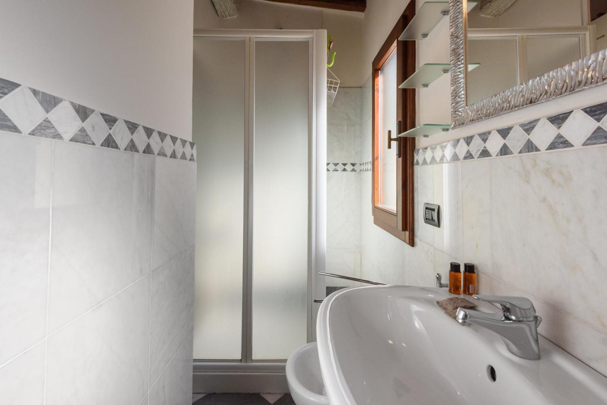 Finestra Sulle Cappelle Medicee By Mmega Apartment