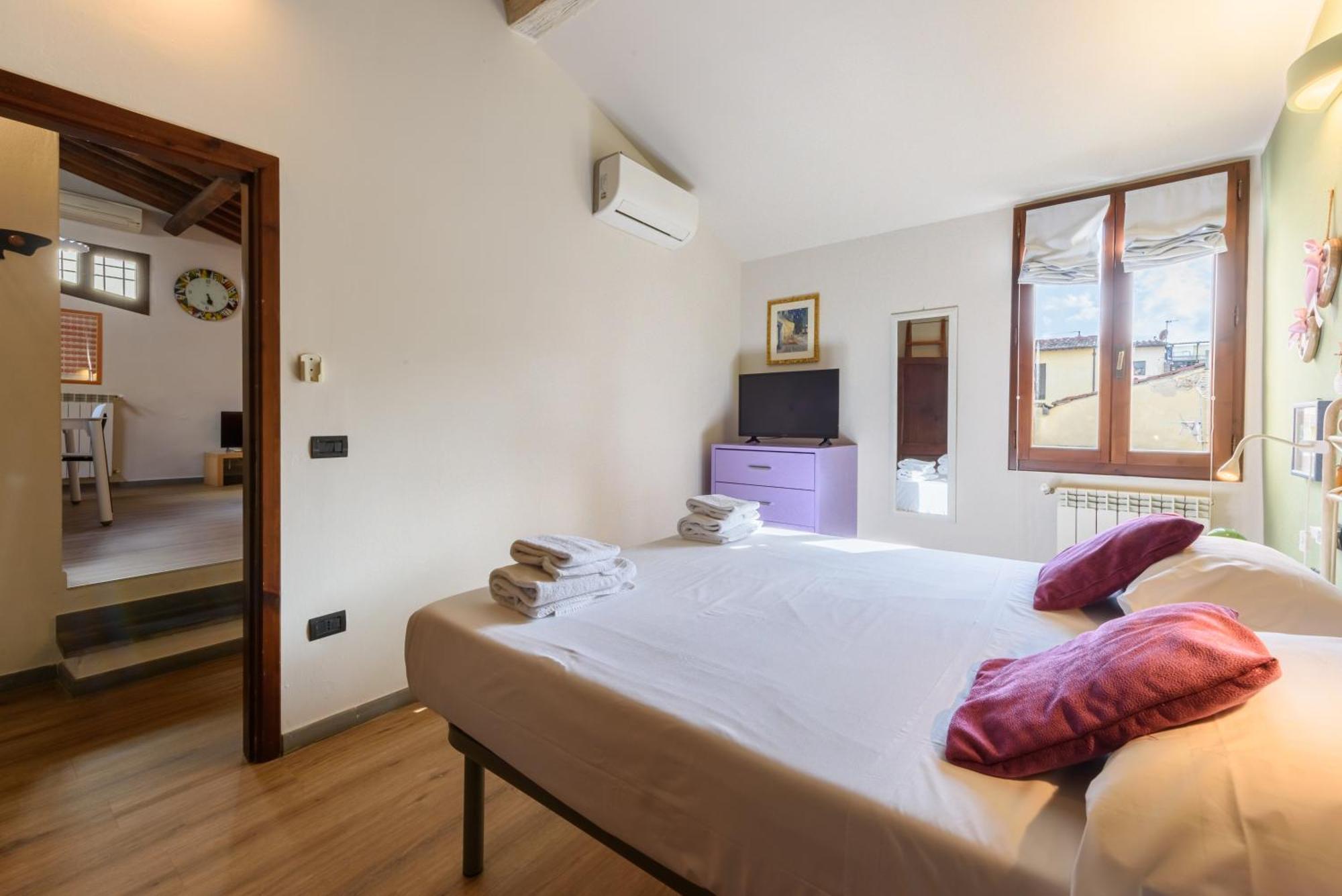 Apartment Finestra Sulle Cappelle Medicee By Mmega