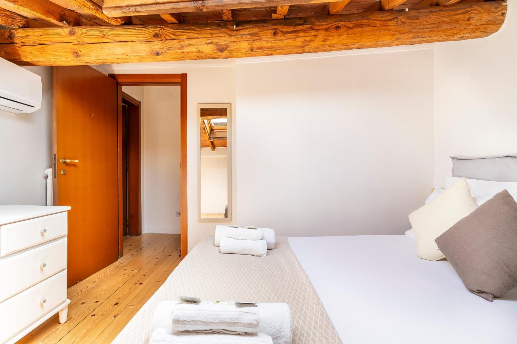 Piazza Santo Spirito Con 2 Matrimoniali Apartment Florence