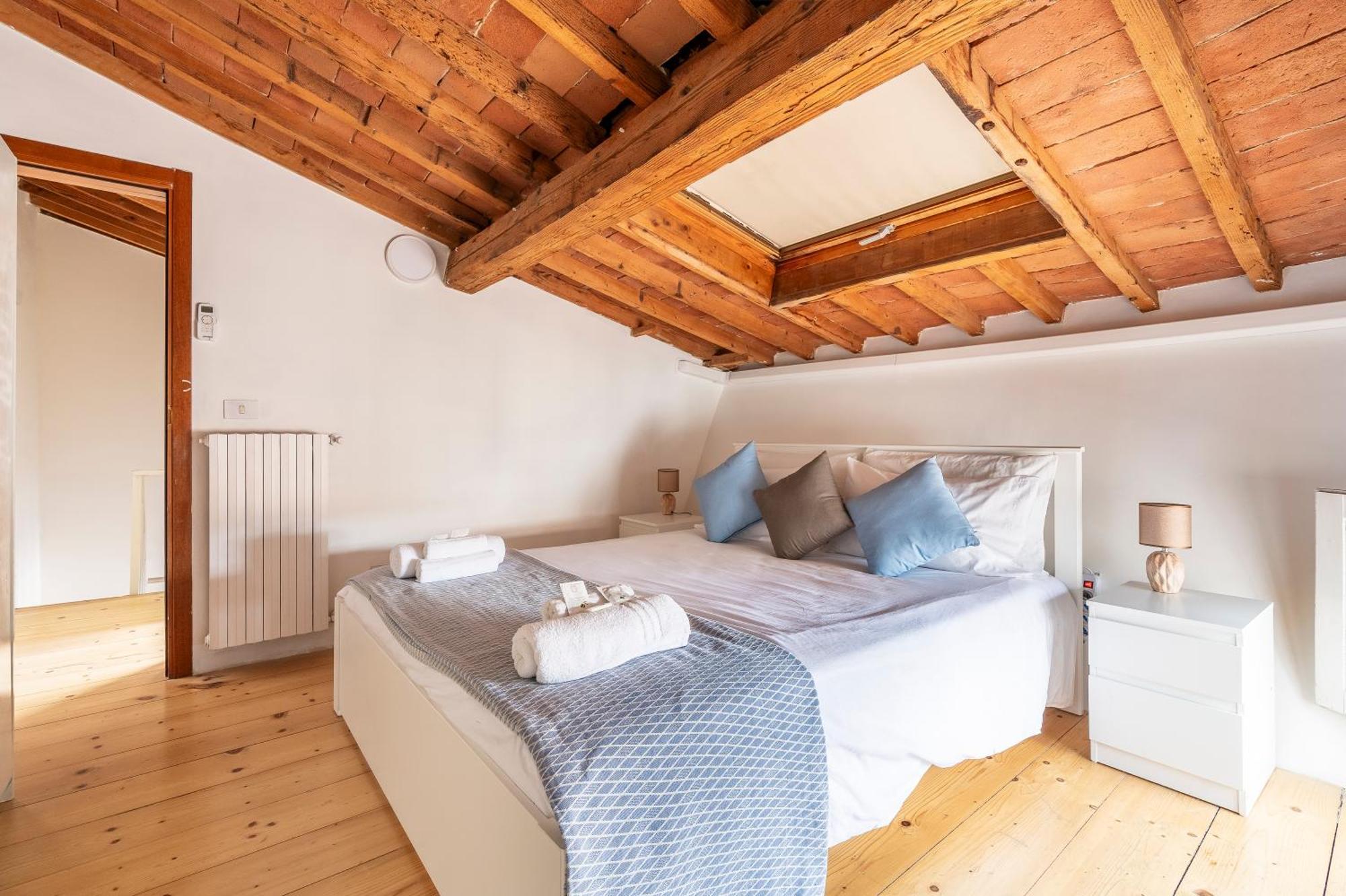 Apartment Piazza Santo Spirito Con 2 Matrimoniali