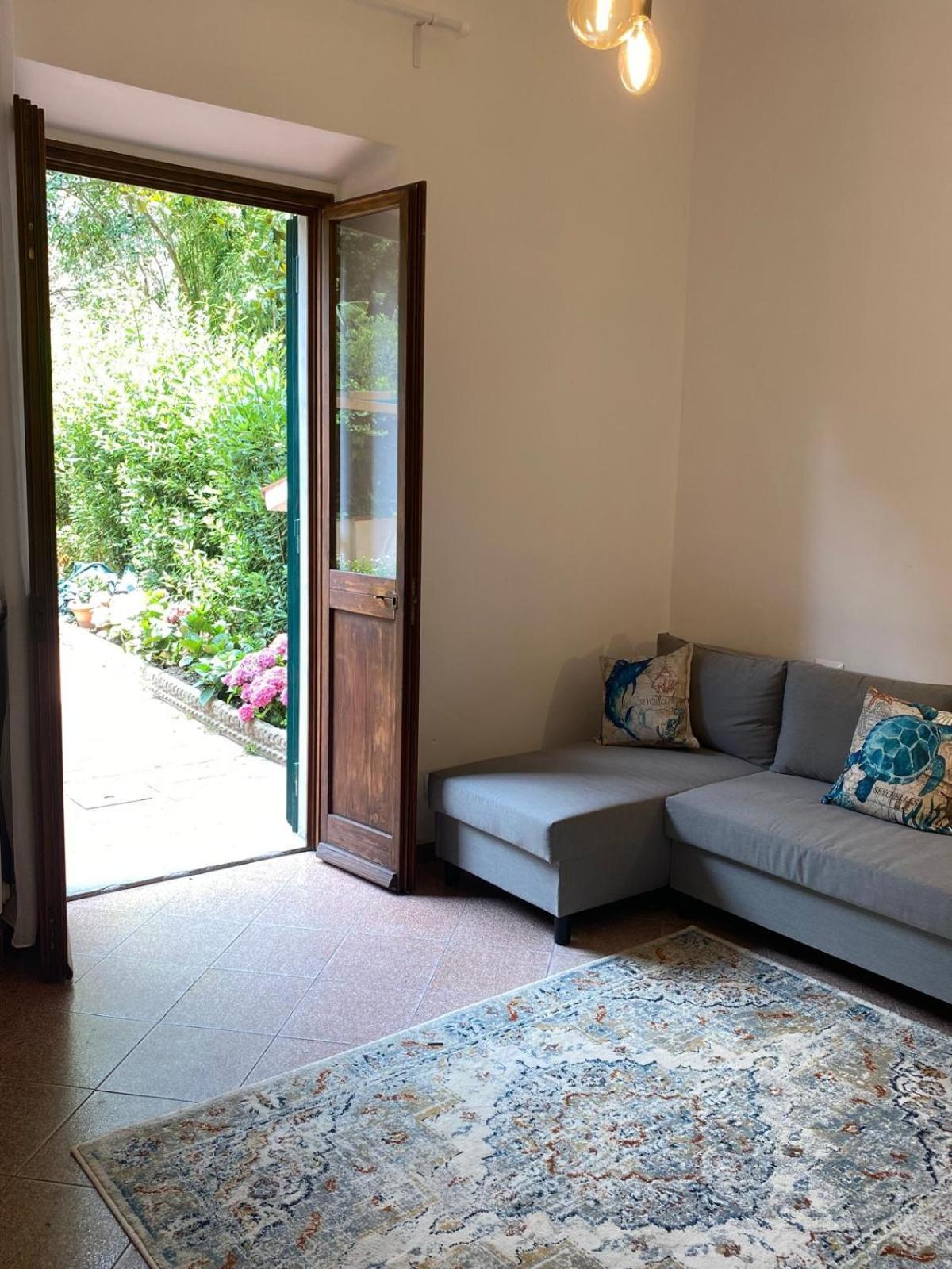 Le Petit Jardin Center Apartment *