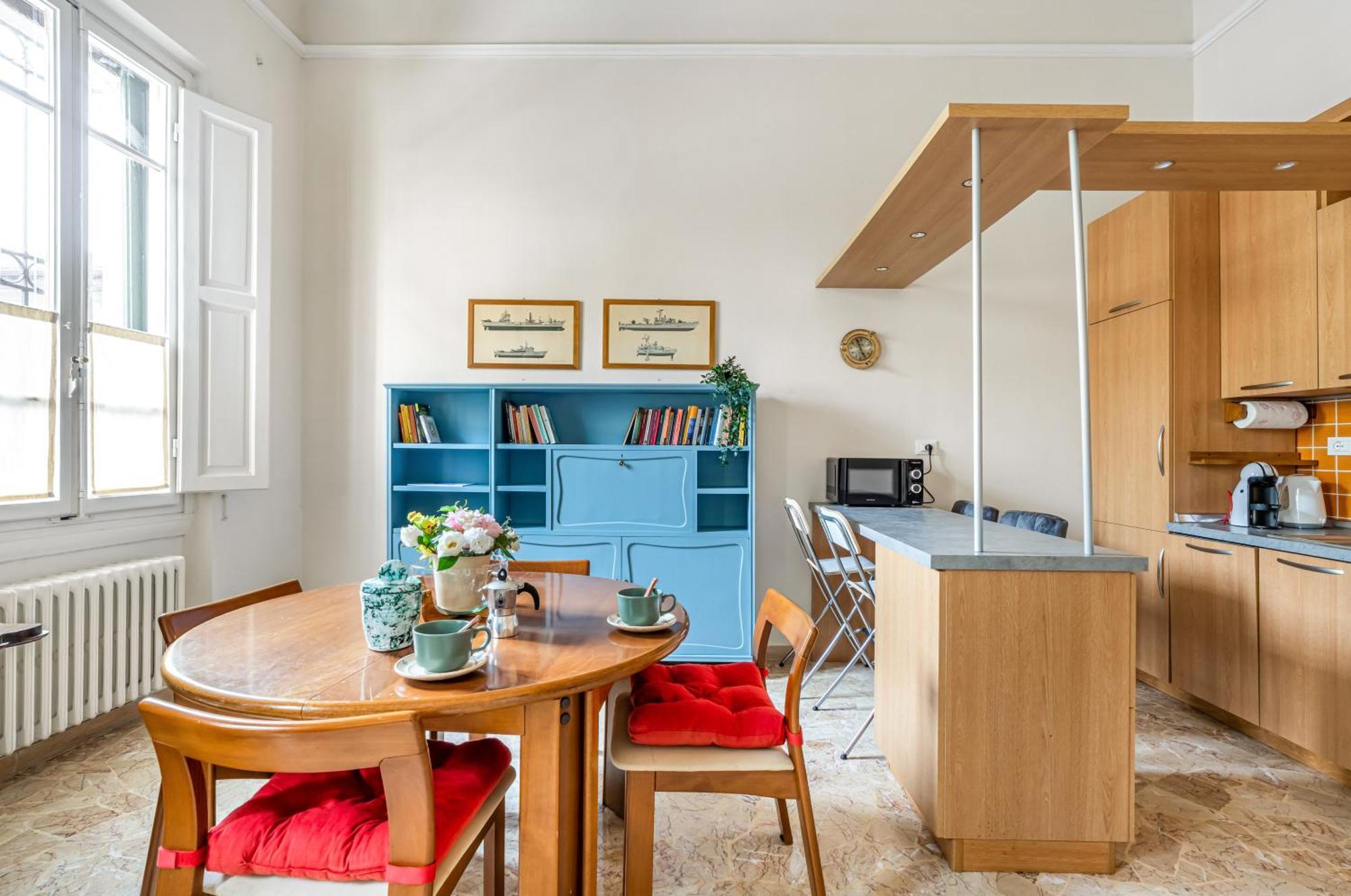Apartment Bright With Private Garden And Balcony Florence