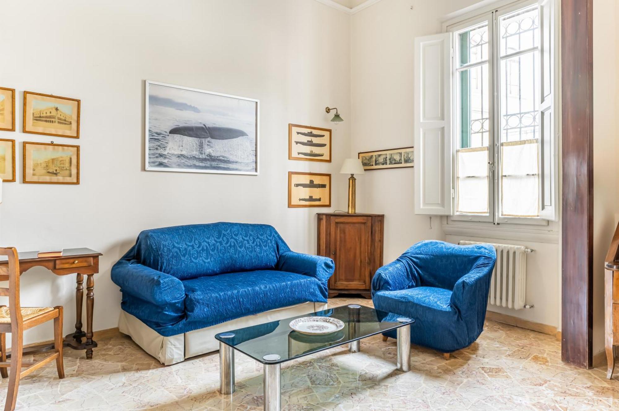 Apartment Bright With Private Garden And Balcony