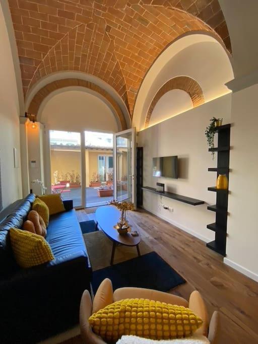 Chic Retreat Gem * Florence