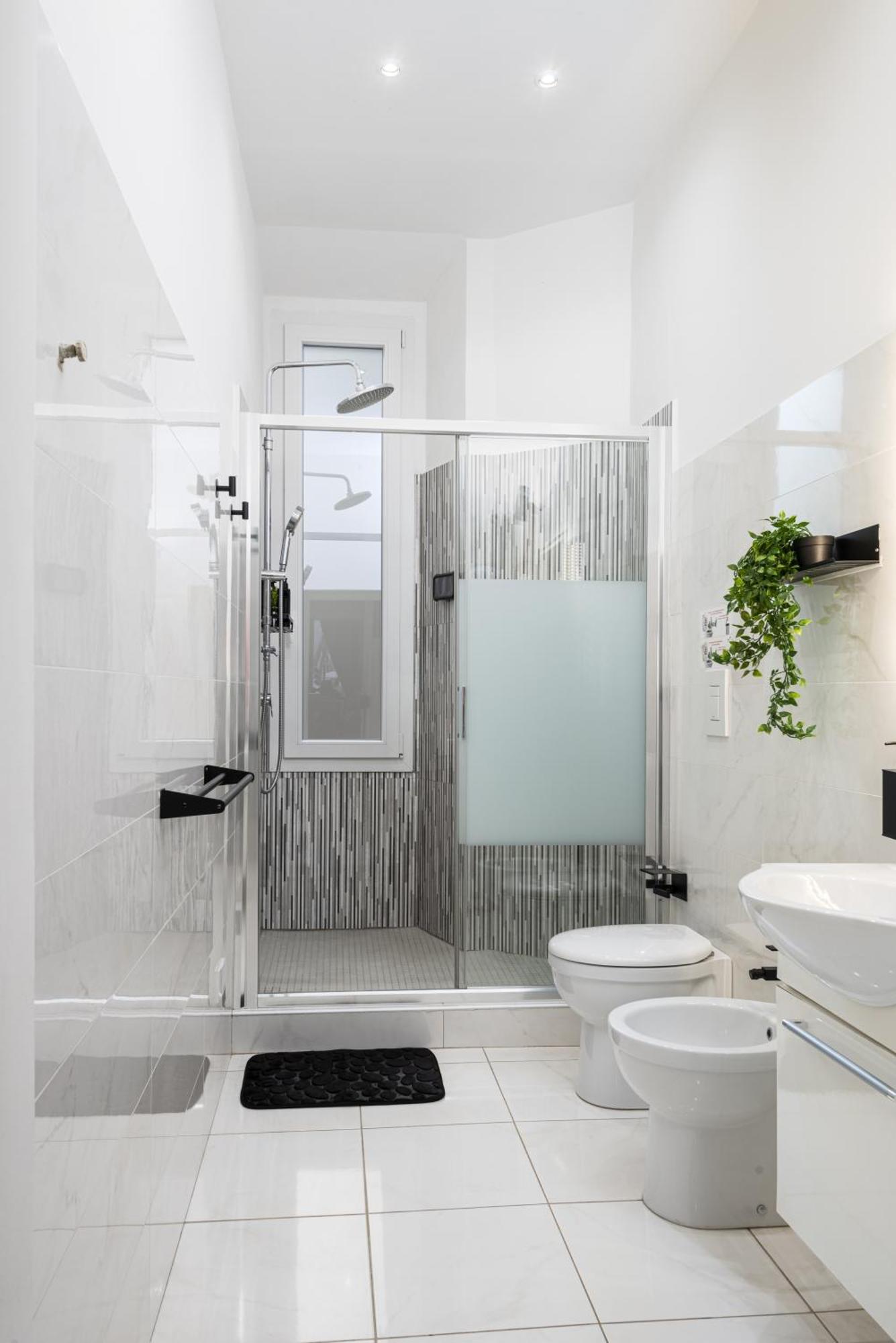 Elegante Con Giardino Privato, Jacuzzi Nel Cuore Di Appartamento