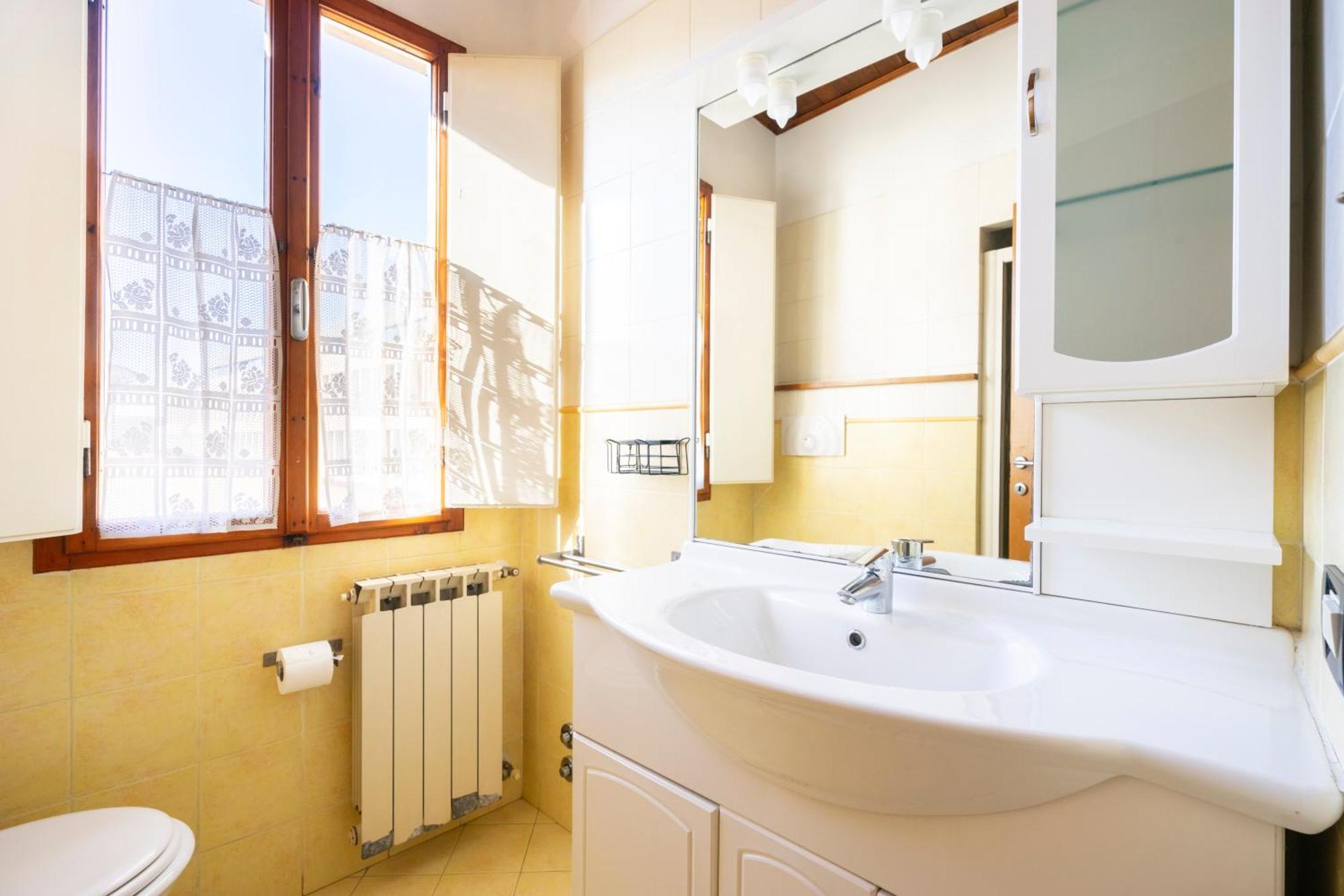 Faenza 91 Apartament Apartment Florence